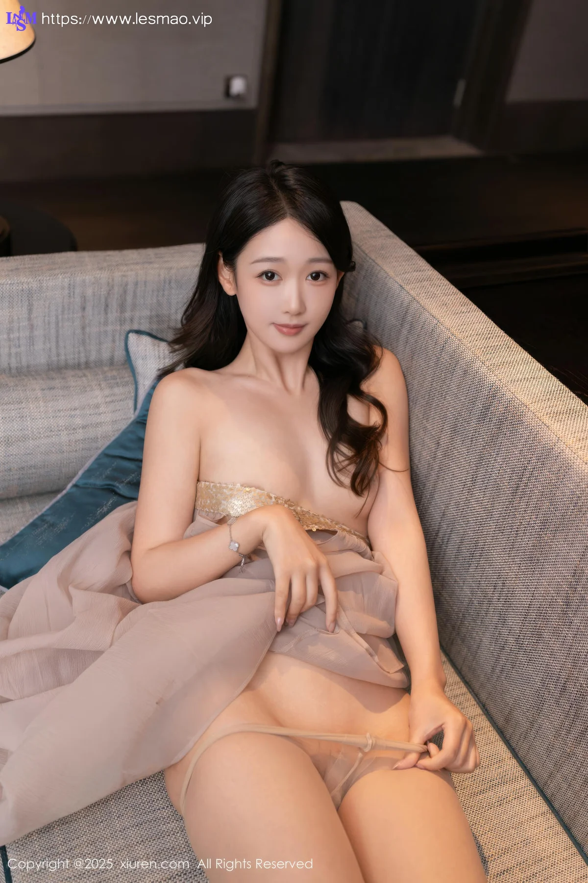 XiuRen 秀人 No.10619 唐安琪 浅色薄纱诱人肉色丝袜 - 4