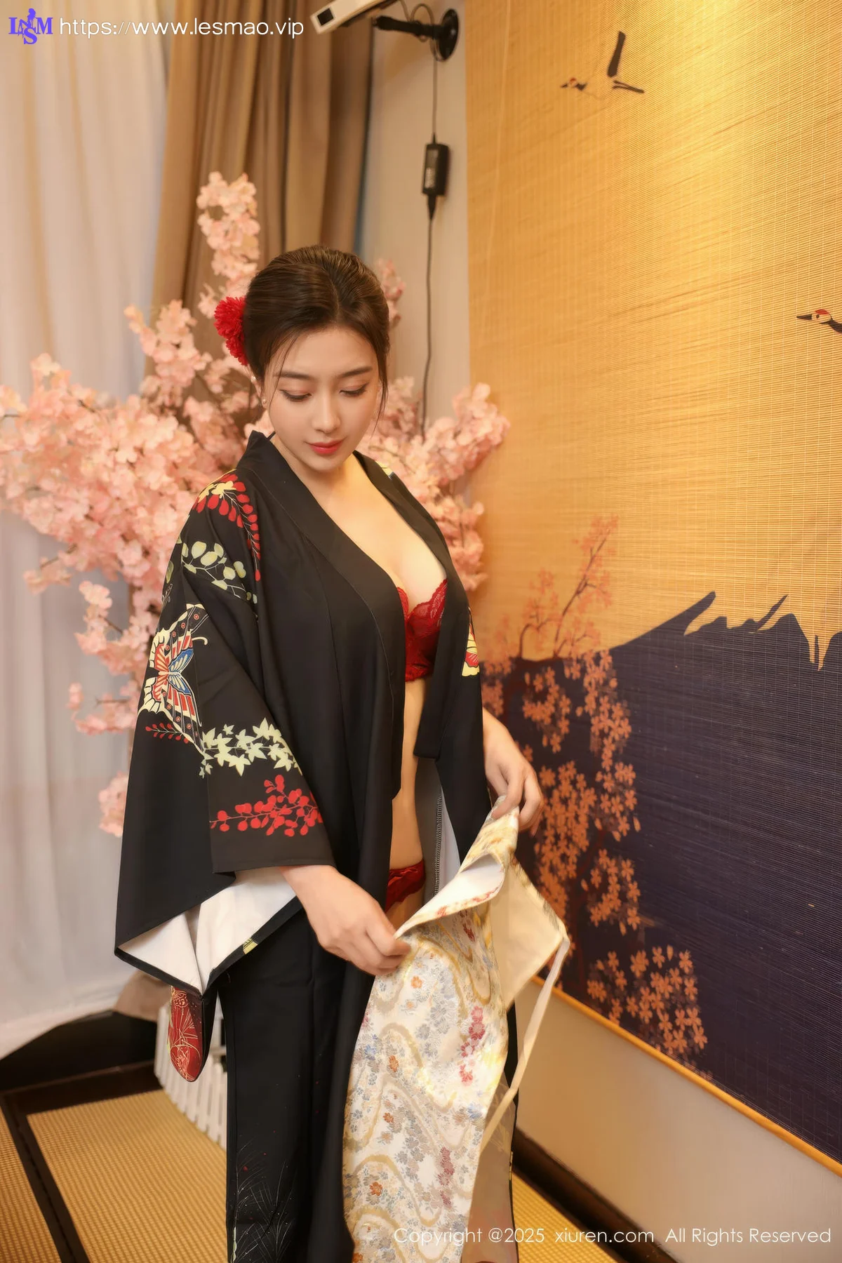 XiuRen 秀人 No.10627 苏一诺 黑色服饰身姿婀娜 - 1