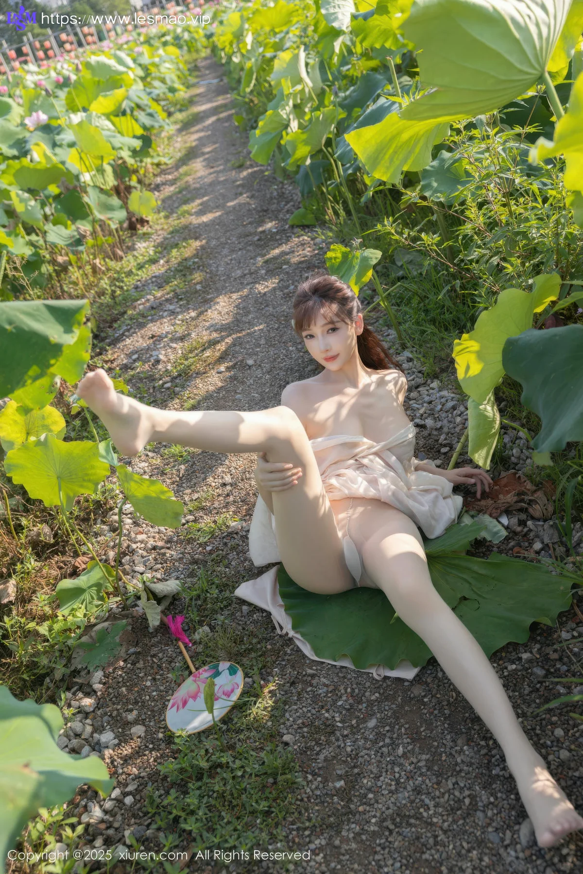XiuRen 秀人 No.10630 陆萱萱 古风浅色薄纱肉色丝袜 - 4