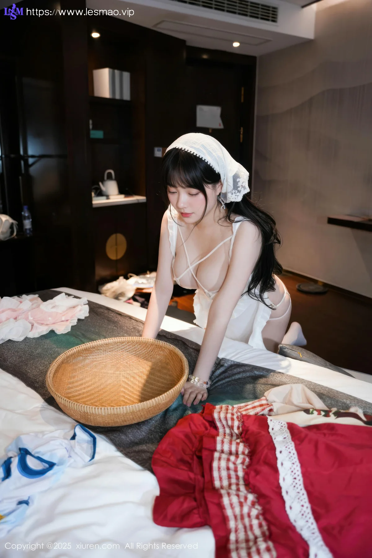 XiuRen 秀人 No.10631 软情 白色女仆装扮 - 8