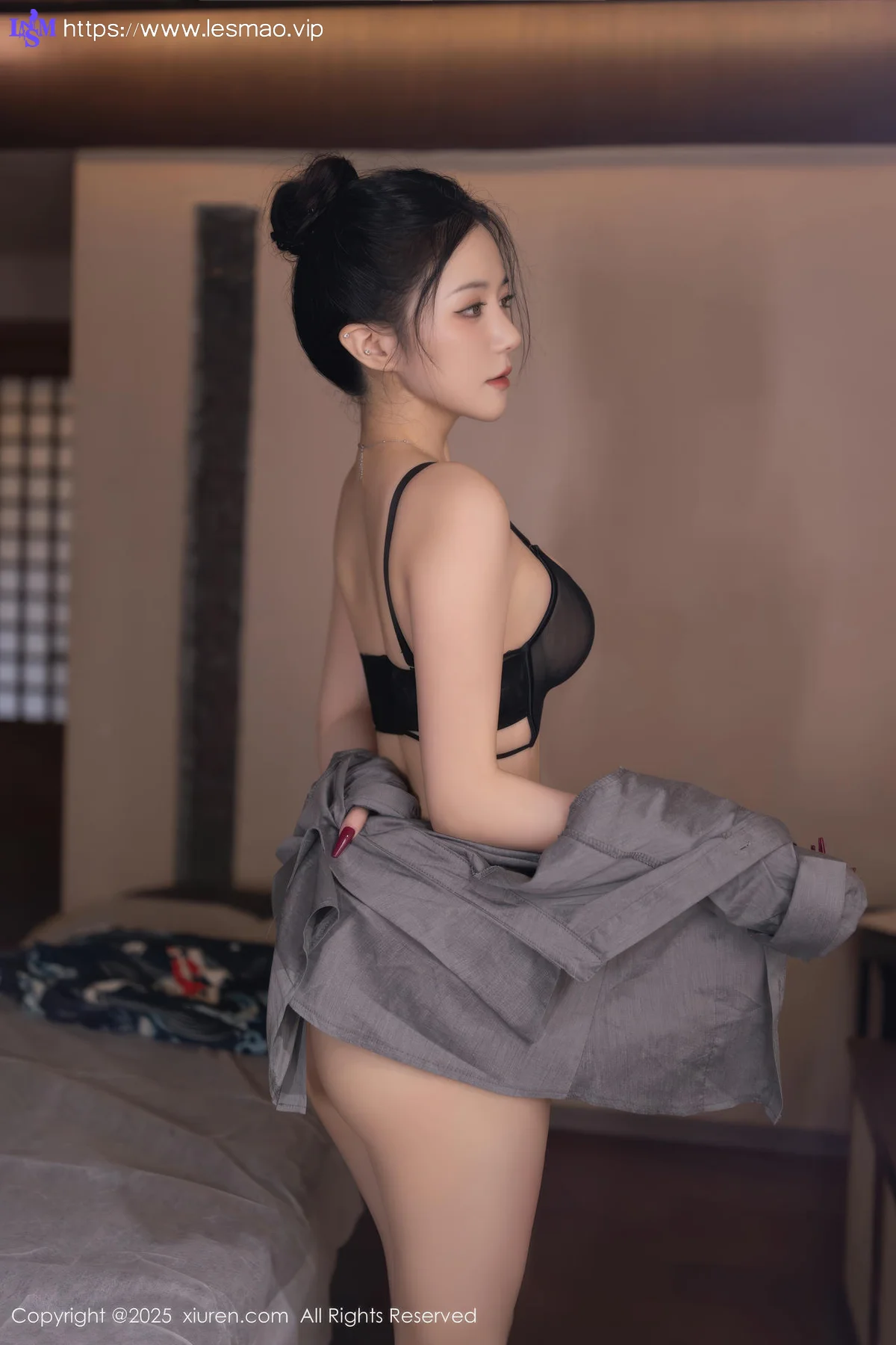 XiuRen 秀人 No.10635 鱼子酱Fish 灰色衬衫魅惑黑丝 - 6