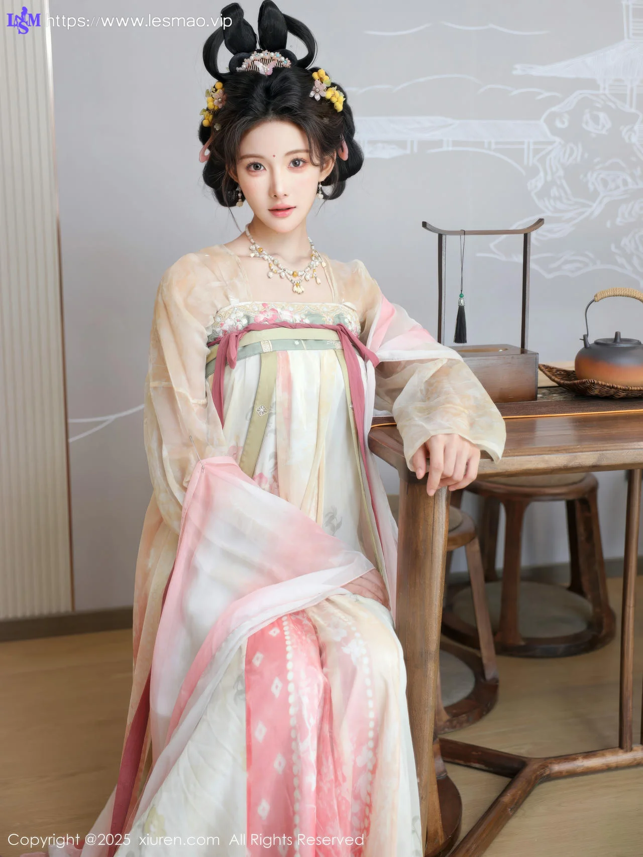 XiuRen 秀人 No.10645 梨霜儿 浅色古装服饰拍摄 - 7