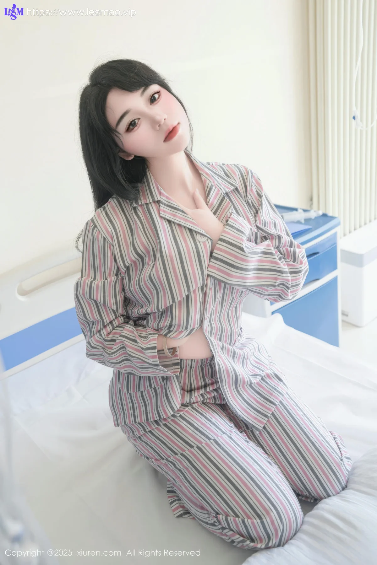 XiuRen 秀人 No.10648 汐汐爱吃草莓 安定医院里的小躁动 - 9