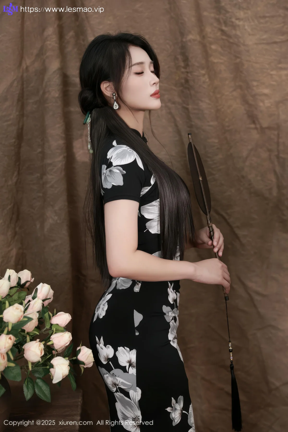 XiuRen 秀人 No.10655 南乔 黑色旗袍紫色情趣内衣 - 5
