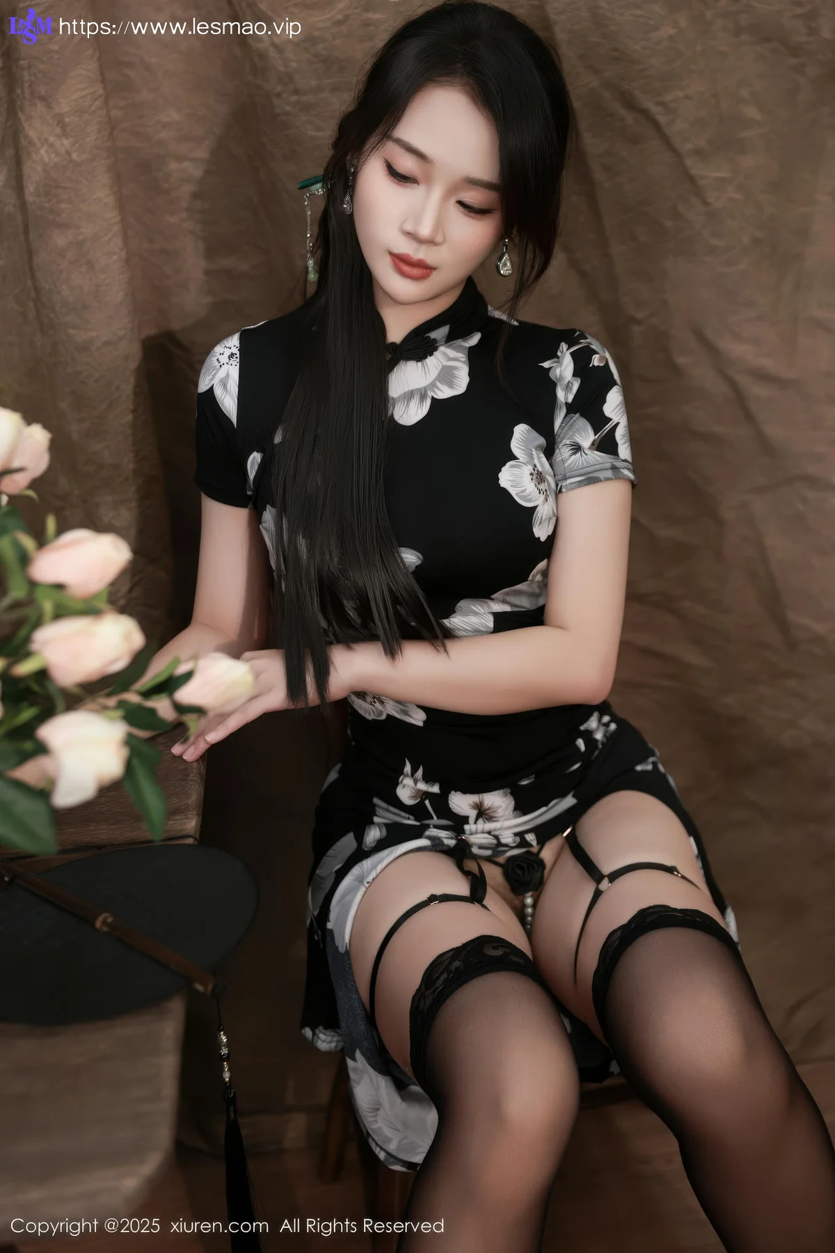 XiuRen 秀人 No.10655 南乔 黑色旗袍紫色情趣内衣 - 5