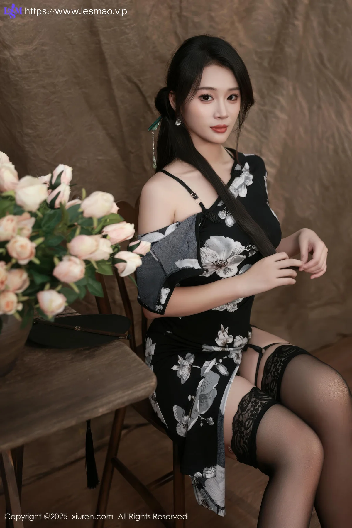 XiuRen 秀人 No.10655 南乔 黑色旗袍紫色情趣内衣 - 5