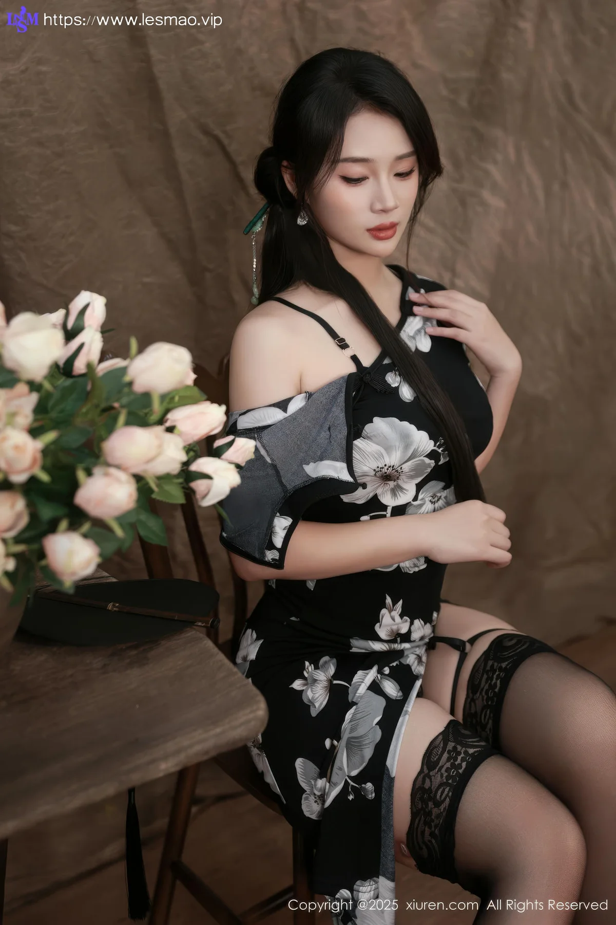 XiuRen 秀人 No.10655 南乔 黑色旗袍紫色情趣内衣 - 6