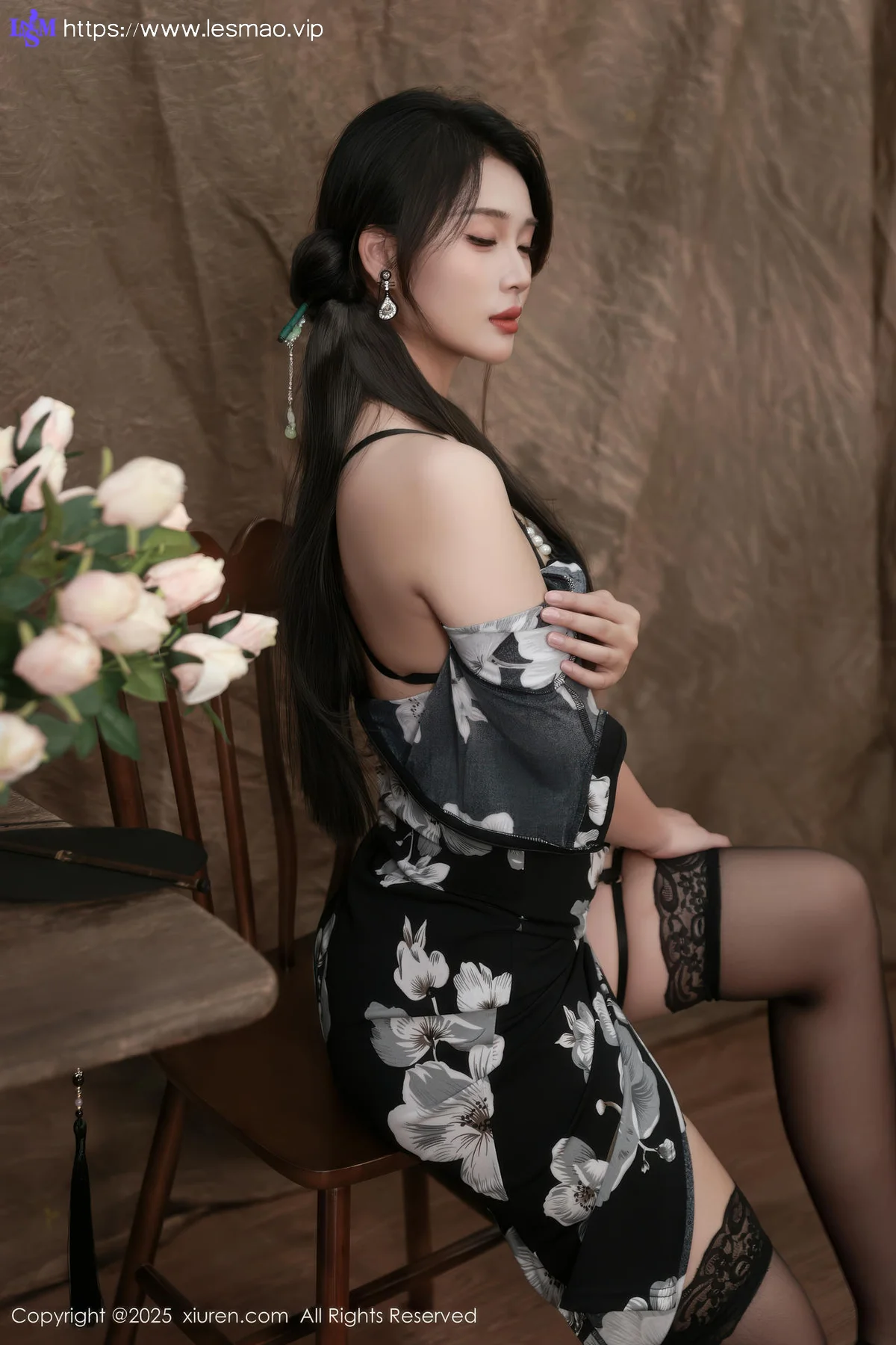 XiuRen 秀人 No.10655 南乔 黑色旗袍紫色情趣内衣 - 8