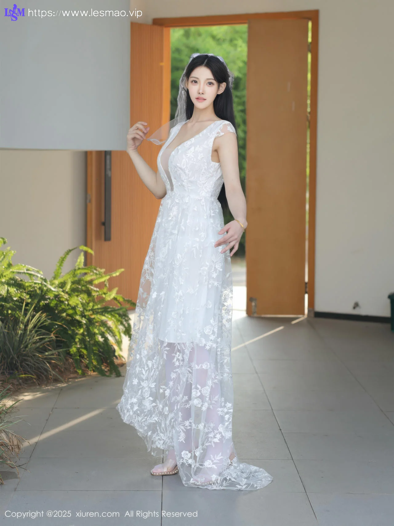 XiuRen 秀人 No.10661 梨霜儿 白色婚纱诱人白色丝袜 - 4