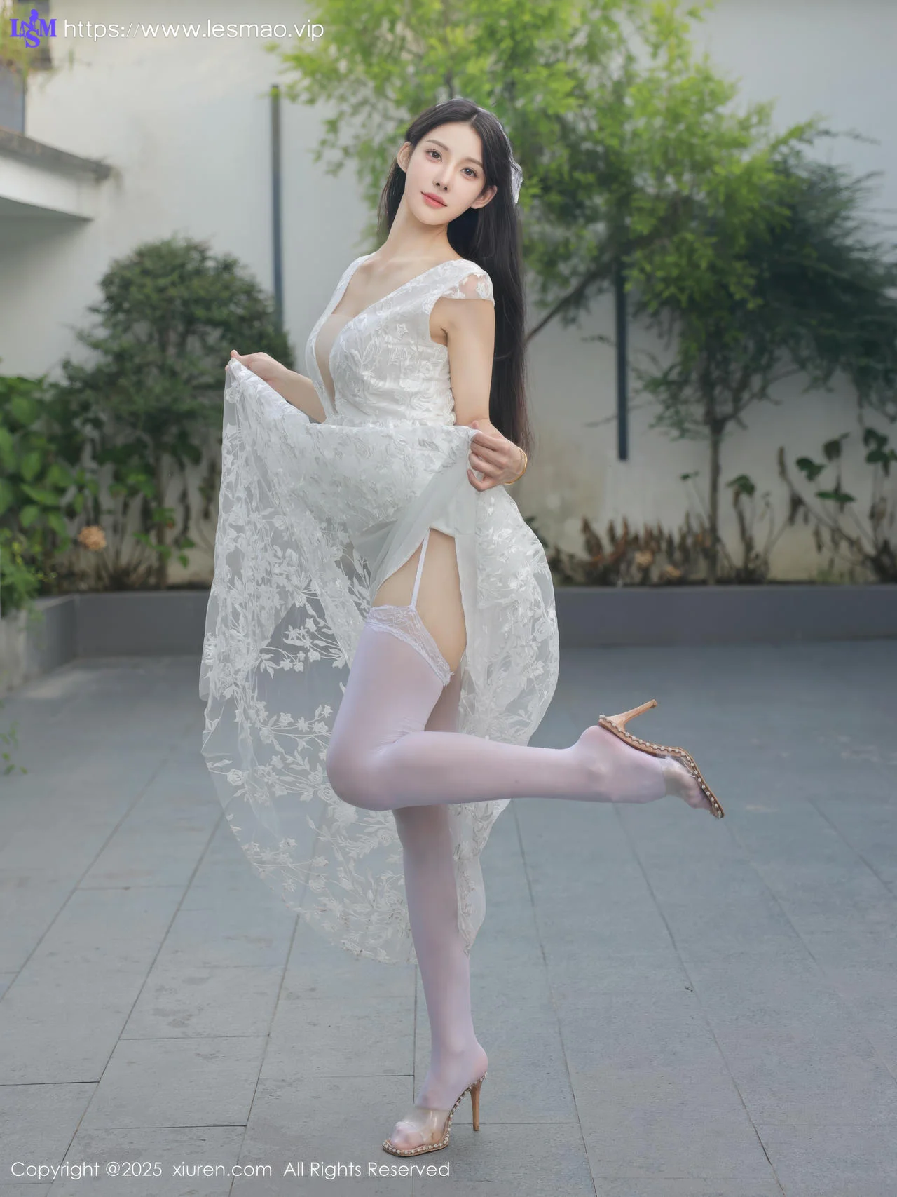 XiuRen 秀人 No.10661 梨霜儿 白色婚纱诱人白色丝袜 - 1