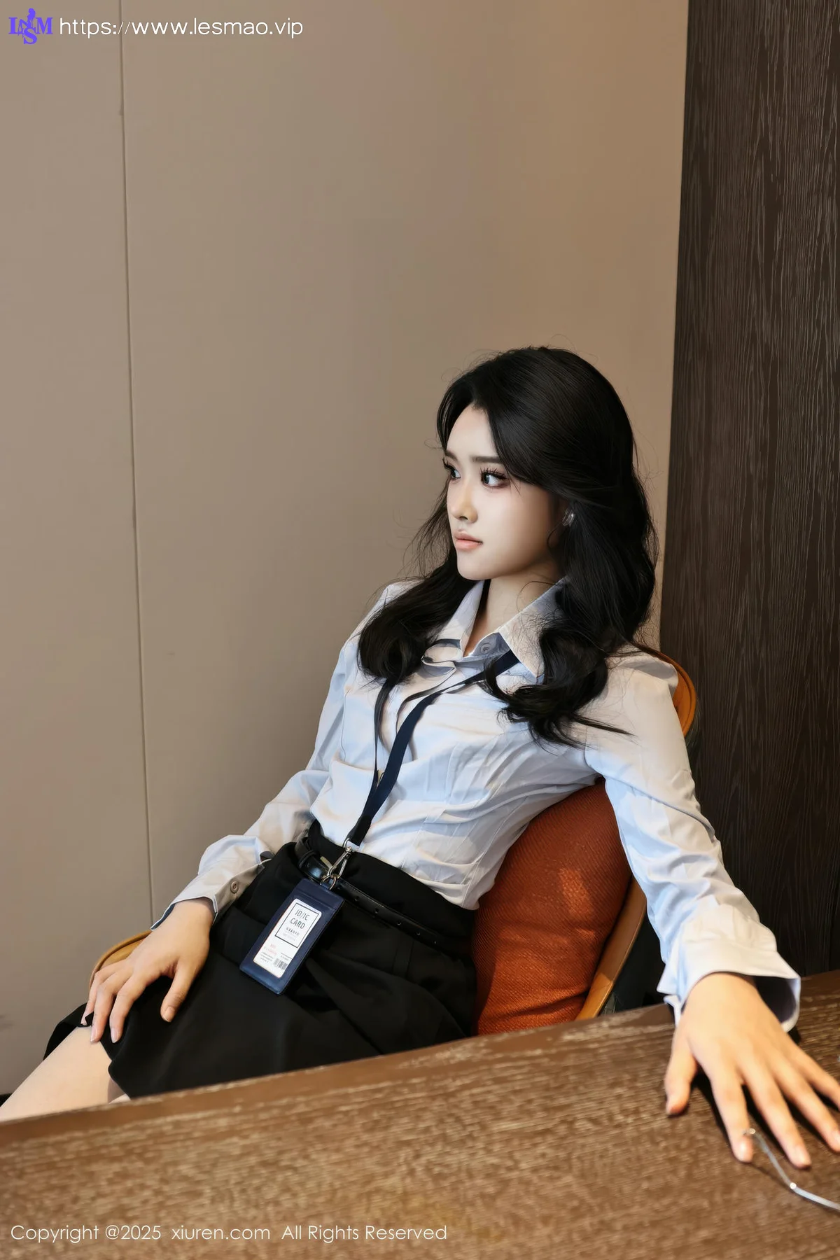 XiuRen 秀人 No.10674 糯梨子 性感OL服饰 - 3