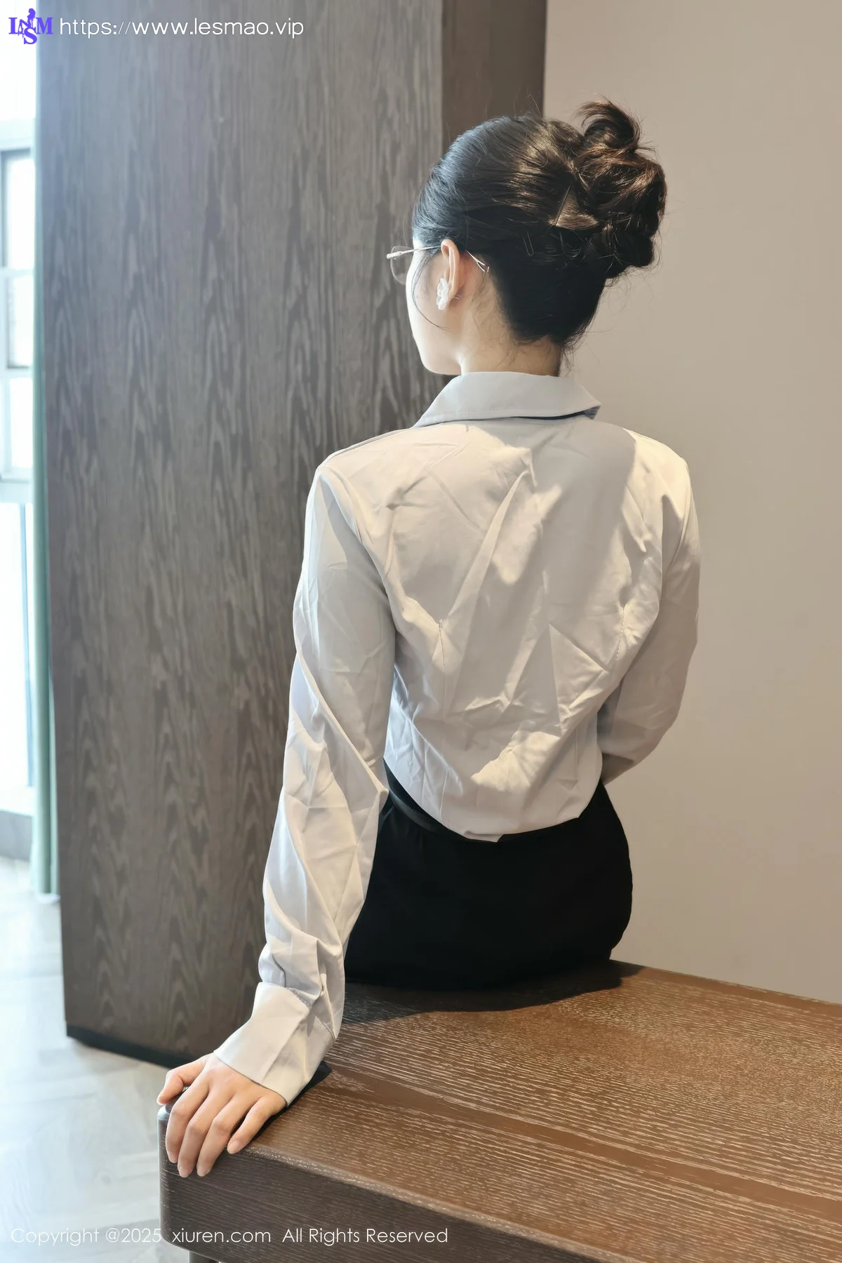 XiuRen 秀人 No.10674 糯梨子 性感OL服饰 - 6