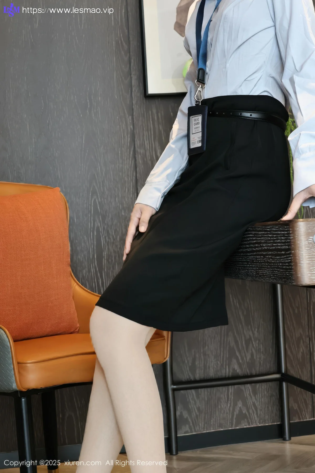 XiuRen 秀人 No.10674 糯梨子 性感OL服饰 - 3