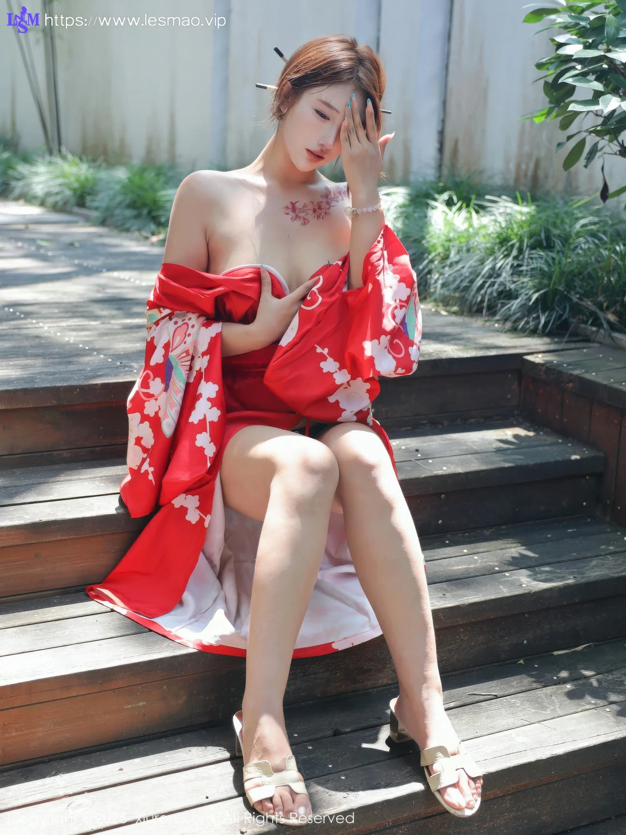 XiuRen 秀人 No.10683 金允希Yuki 性感红色和服 - 1