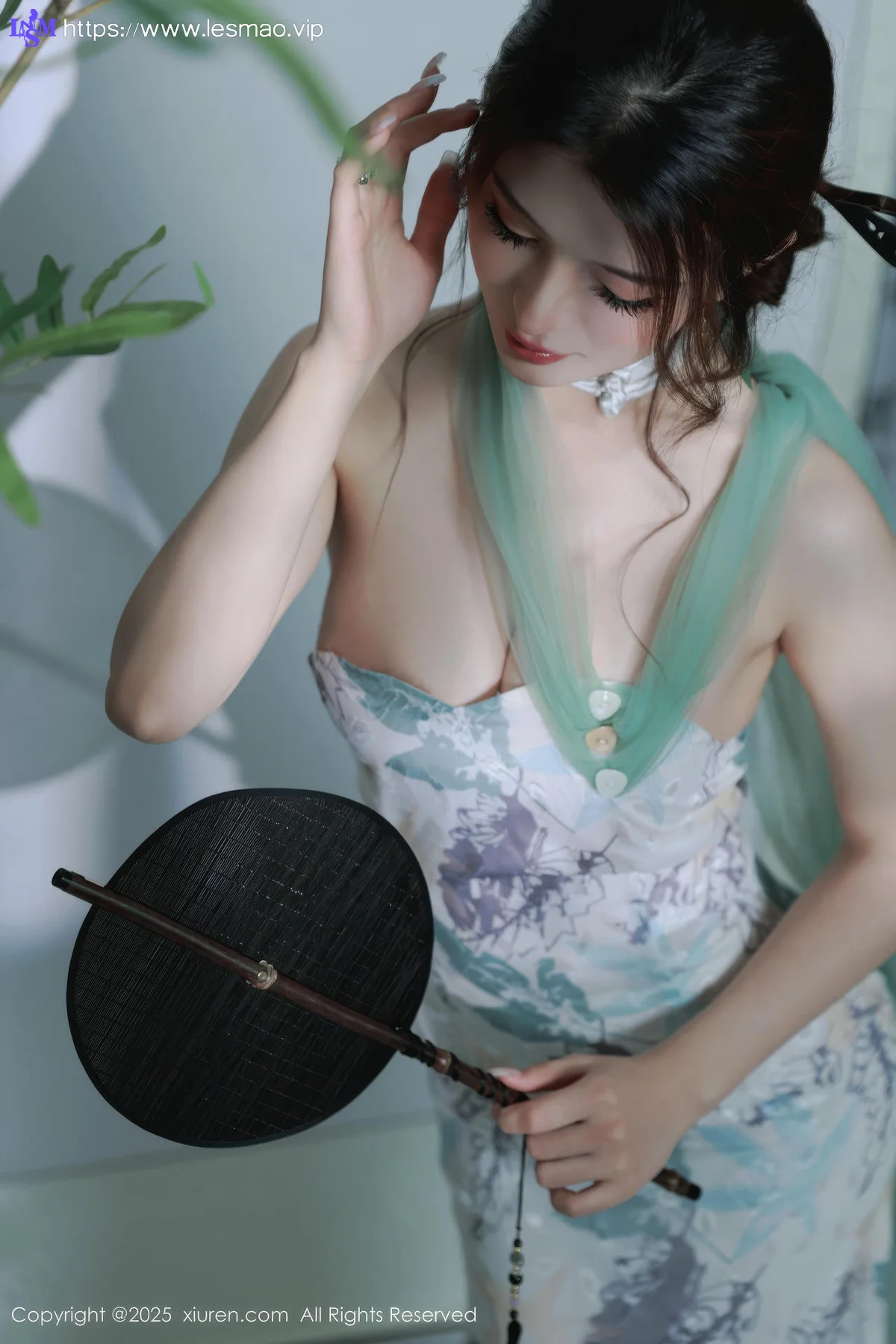 XiuRen 秀人 No.10694 阿依莎  浅色古风服饰 - 1