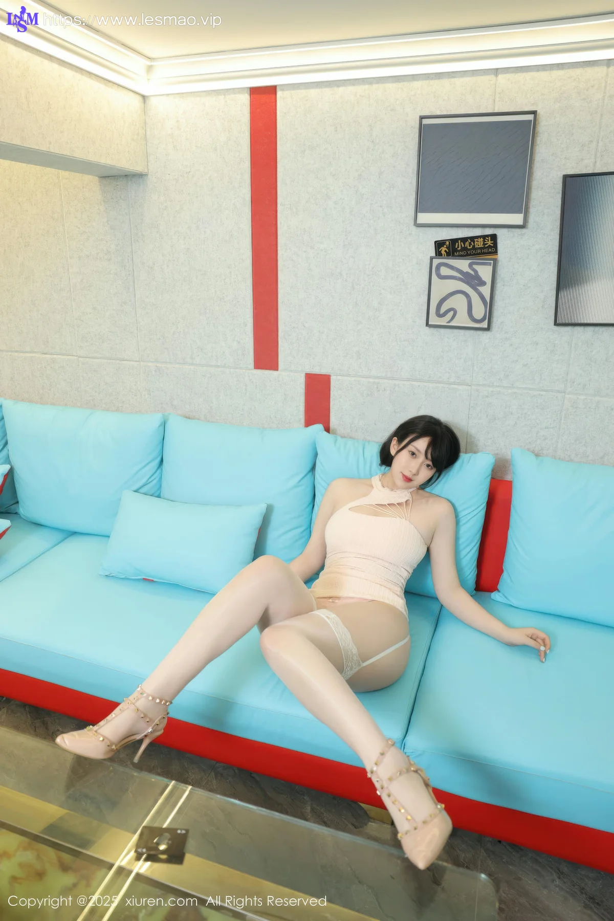 XiuRen 秀人 No.10696 李沁恩lrene 浅色连衣短裙 - 2
