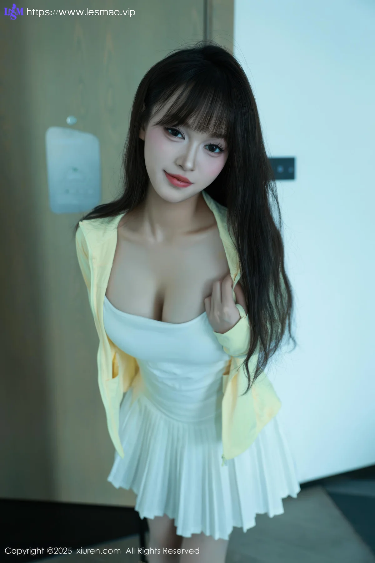 XiuRen 秀人 No.10702 糯咪 白色短裙白色丝袜 - 5