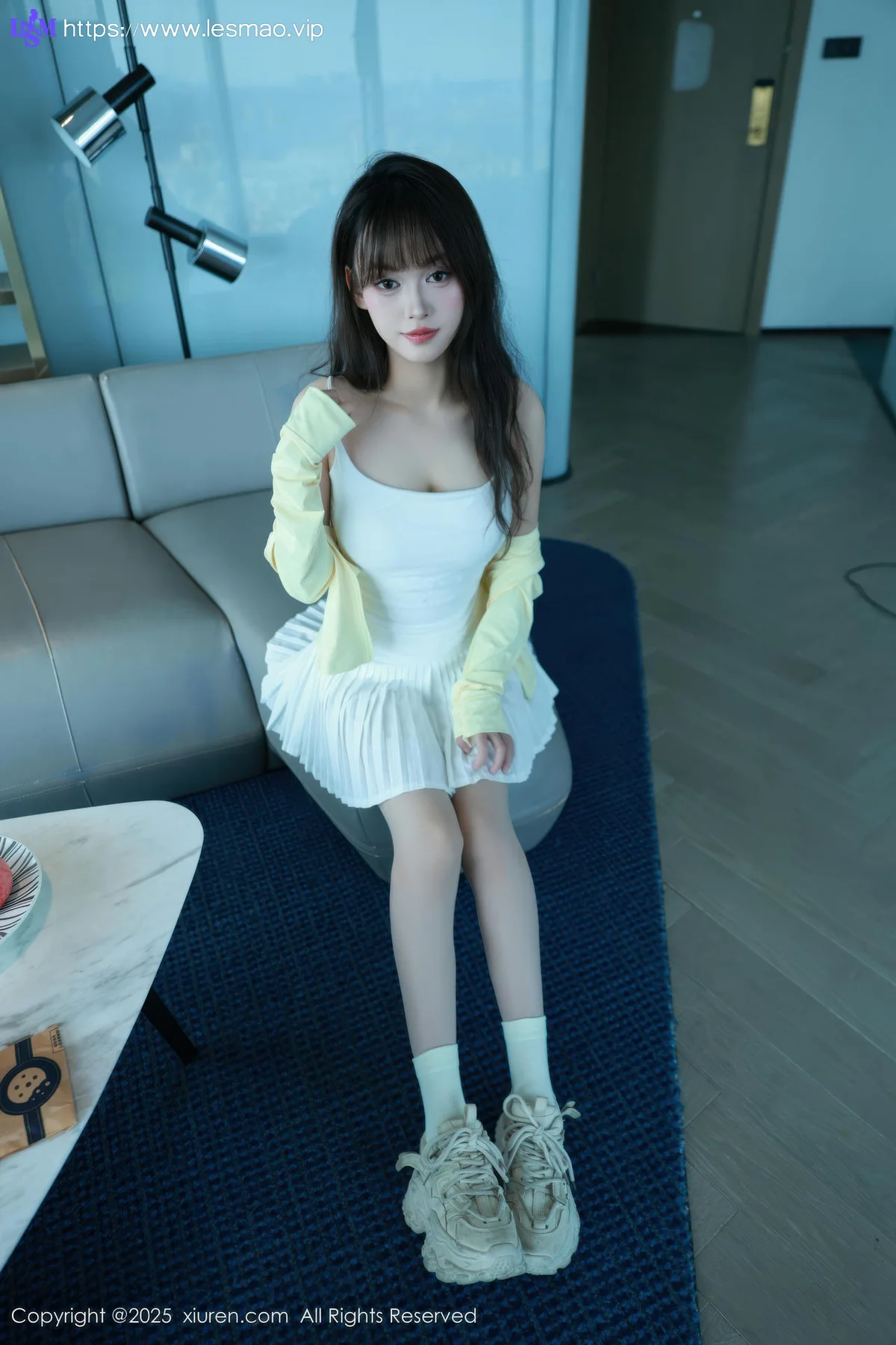XiuRen 秀人 No.10702 糯咪 白色短裙白色丝袜 - 5