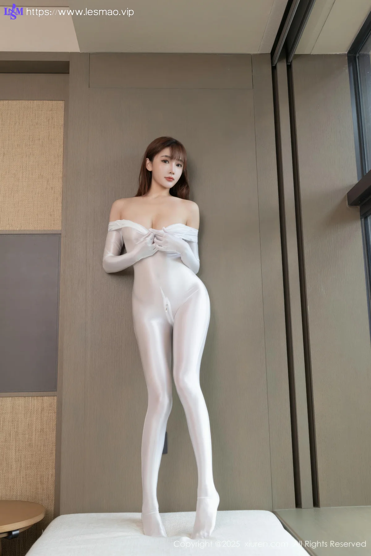 XiuRen 秀人 No.10704 陆萱萱 性感白旗袍 - 9