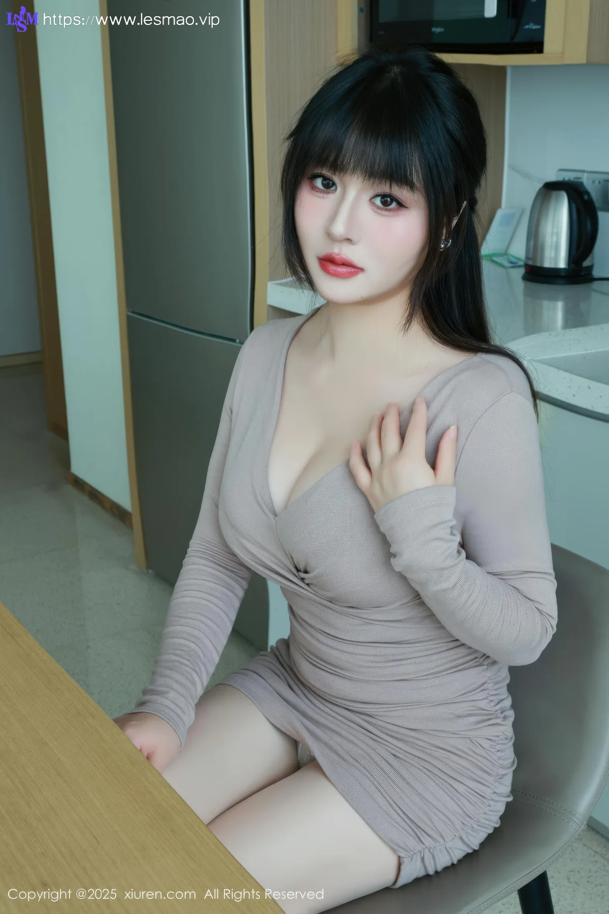 XiuRen 秀人 No.10718 南汐RuRu 诱人原色丝袜 - 7