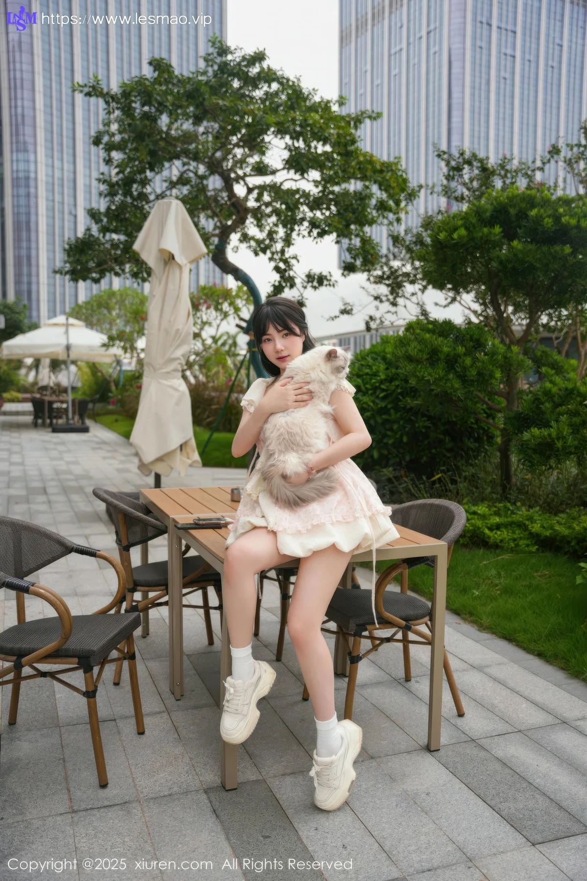 XiuRen 秀人 No.10734 软情 气质美女性感写真 - 1