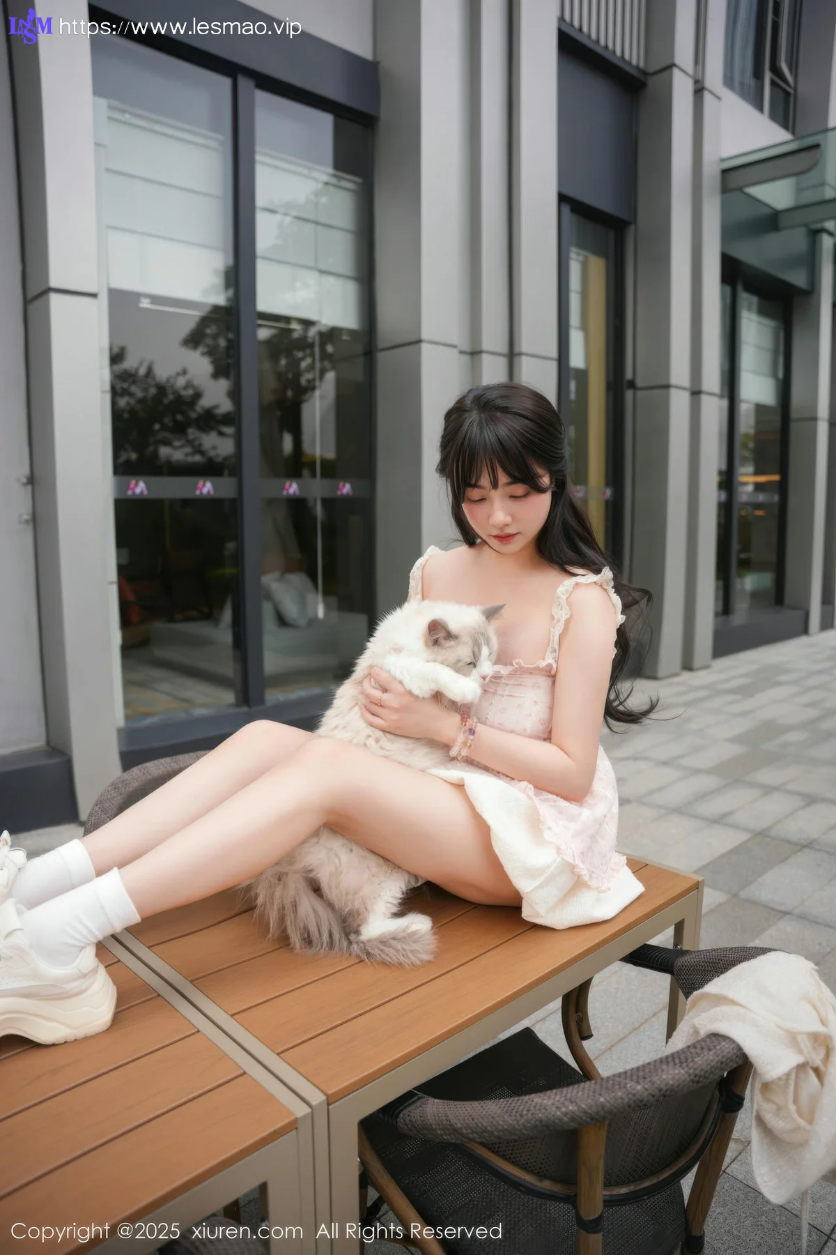 XiuRen 秀人 No.10734 软情 气质美女性感写真 - 1