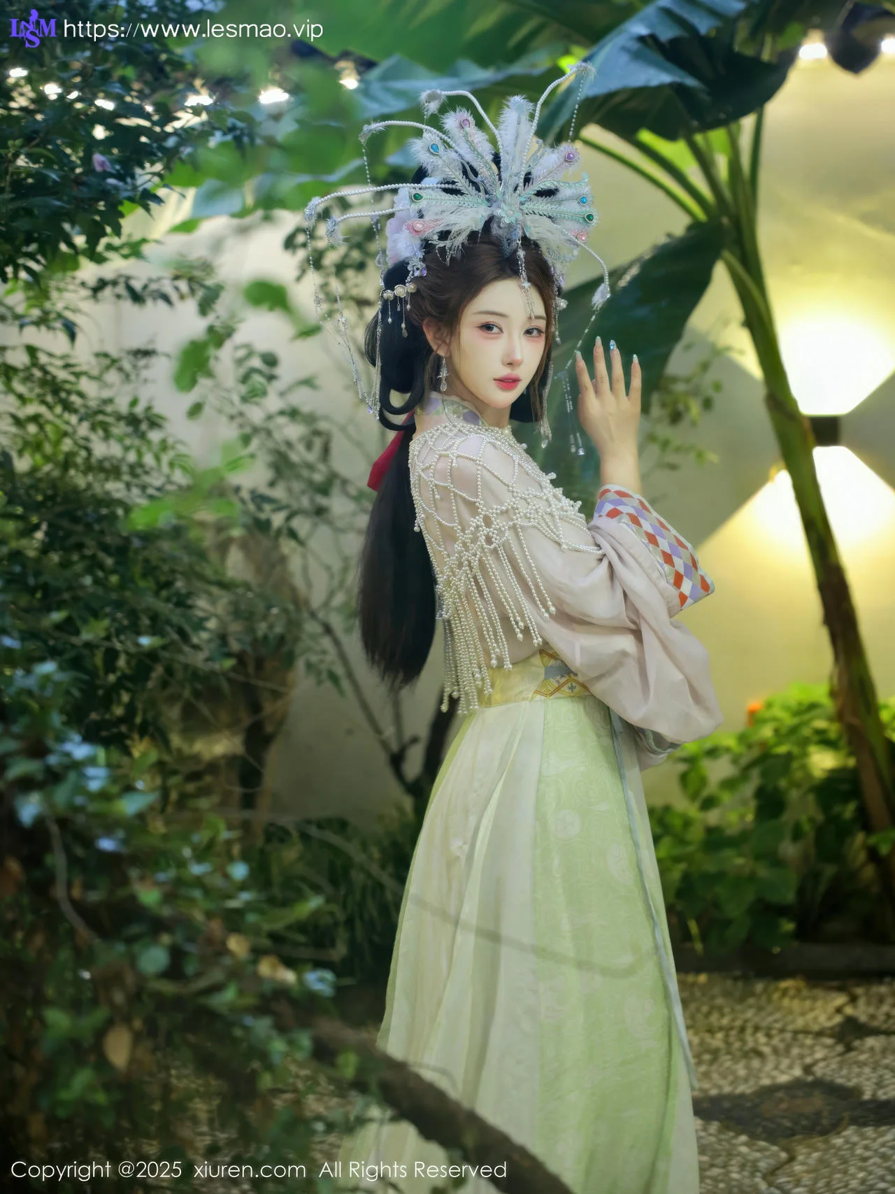 XiuRen 秀人 No.10736 金允希Yuki 女儿国国王主题 - 9