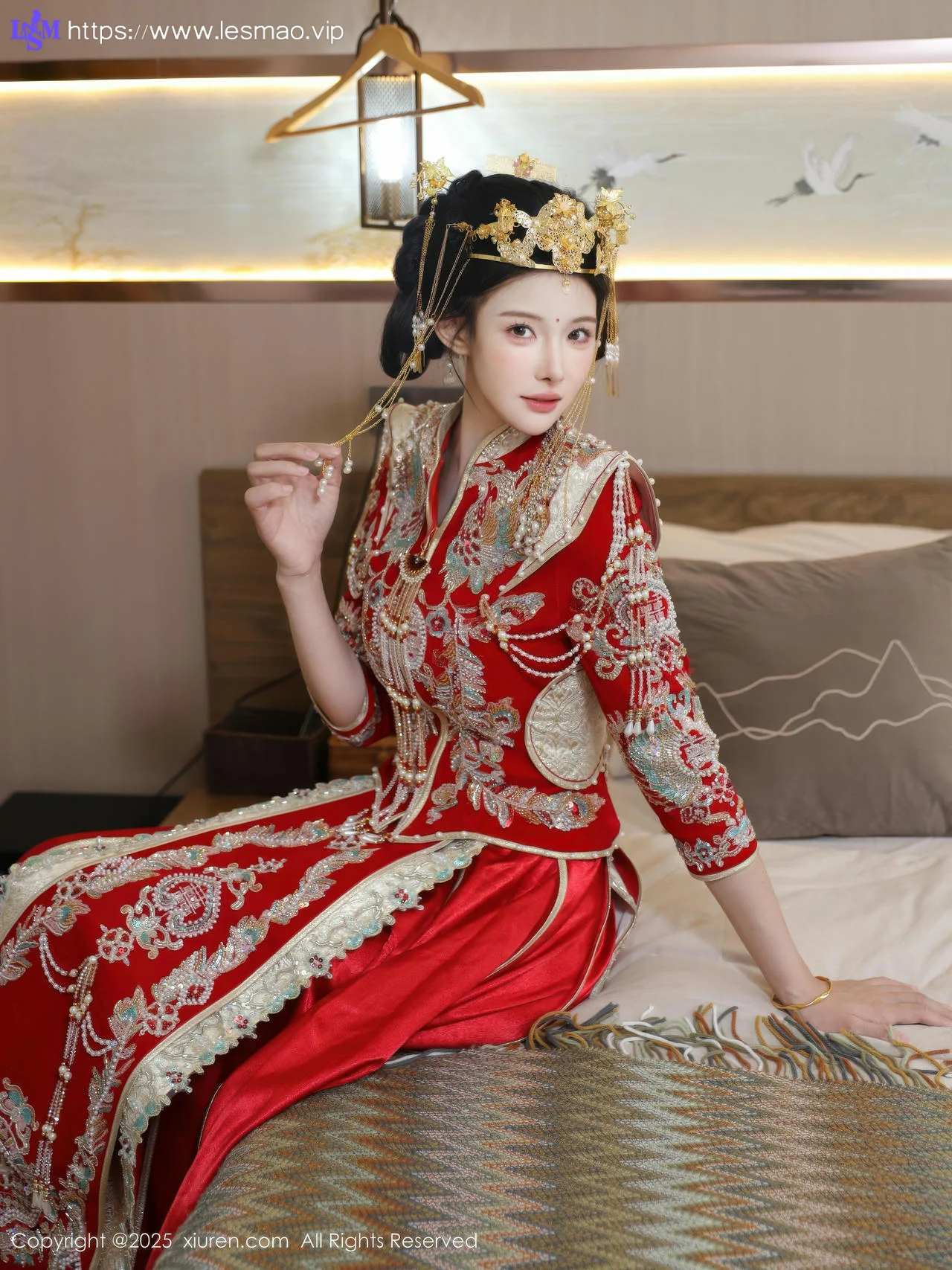 XiuRen 秀人 No.10742 梨霜儿 红色新娘服饰 - 1