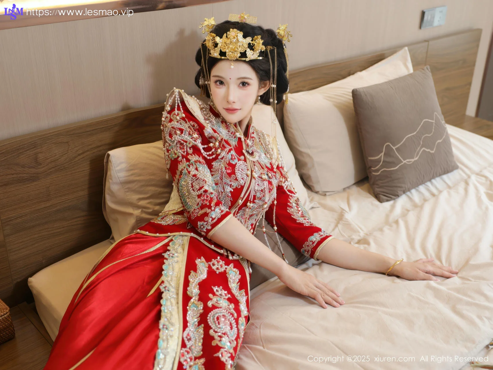 XiuRen 秀人 No.10742 梨霜儿 红色新娘服饰 - 3