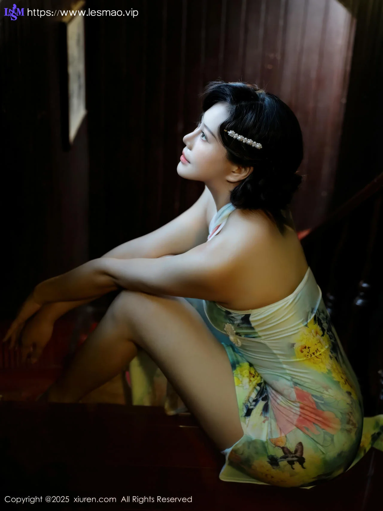 XiuRen 秀人 No.10749 莉莉安娜o 绿色旗袍 - 1