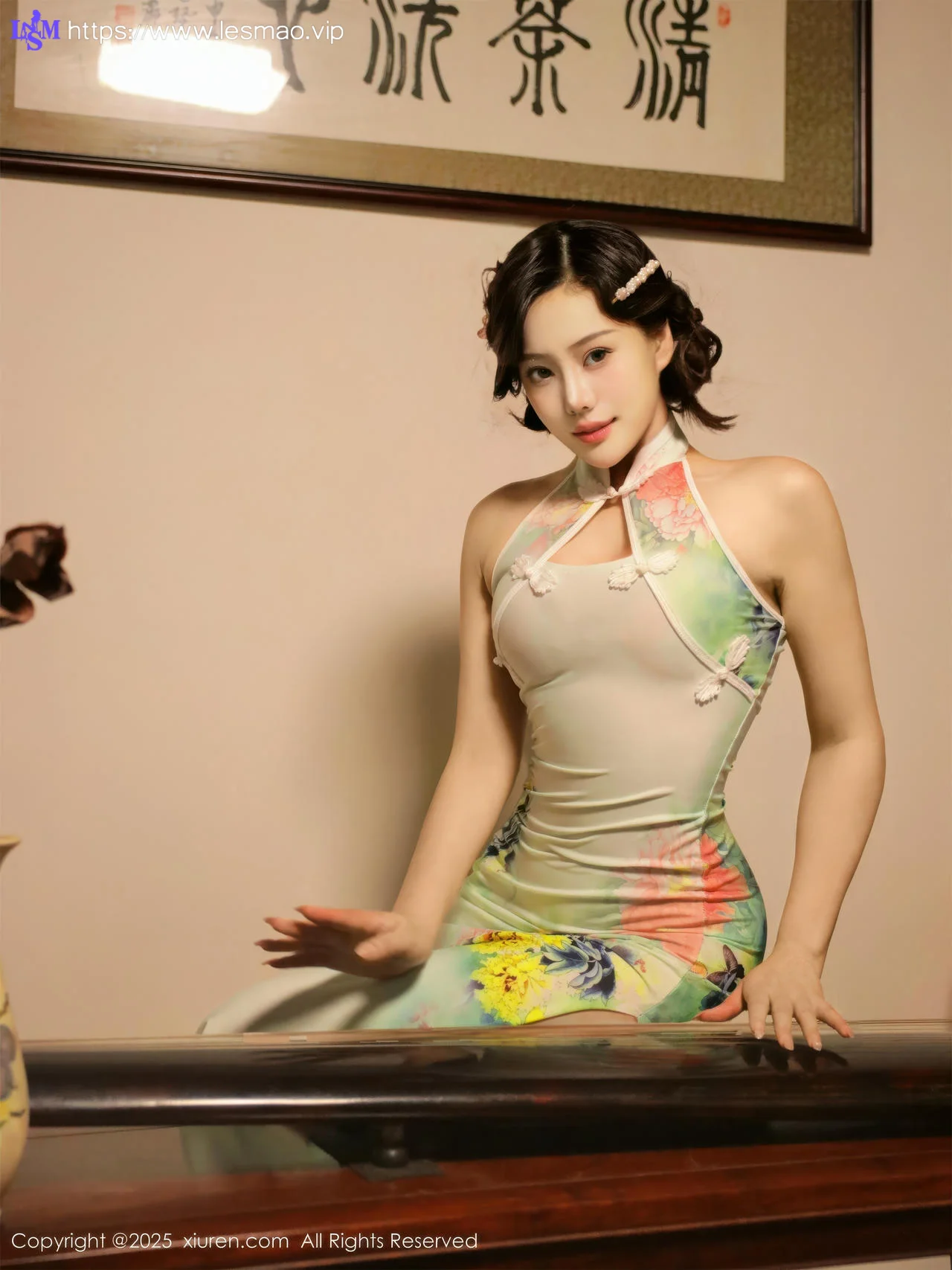 XiuRen 秀人 No.10749 莉莉安娜o 绿色旗袍 - 1