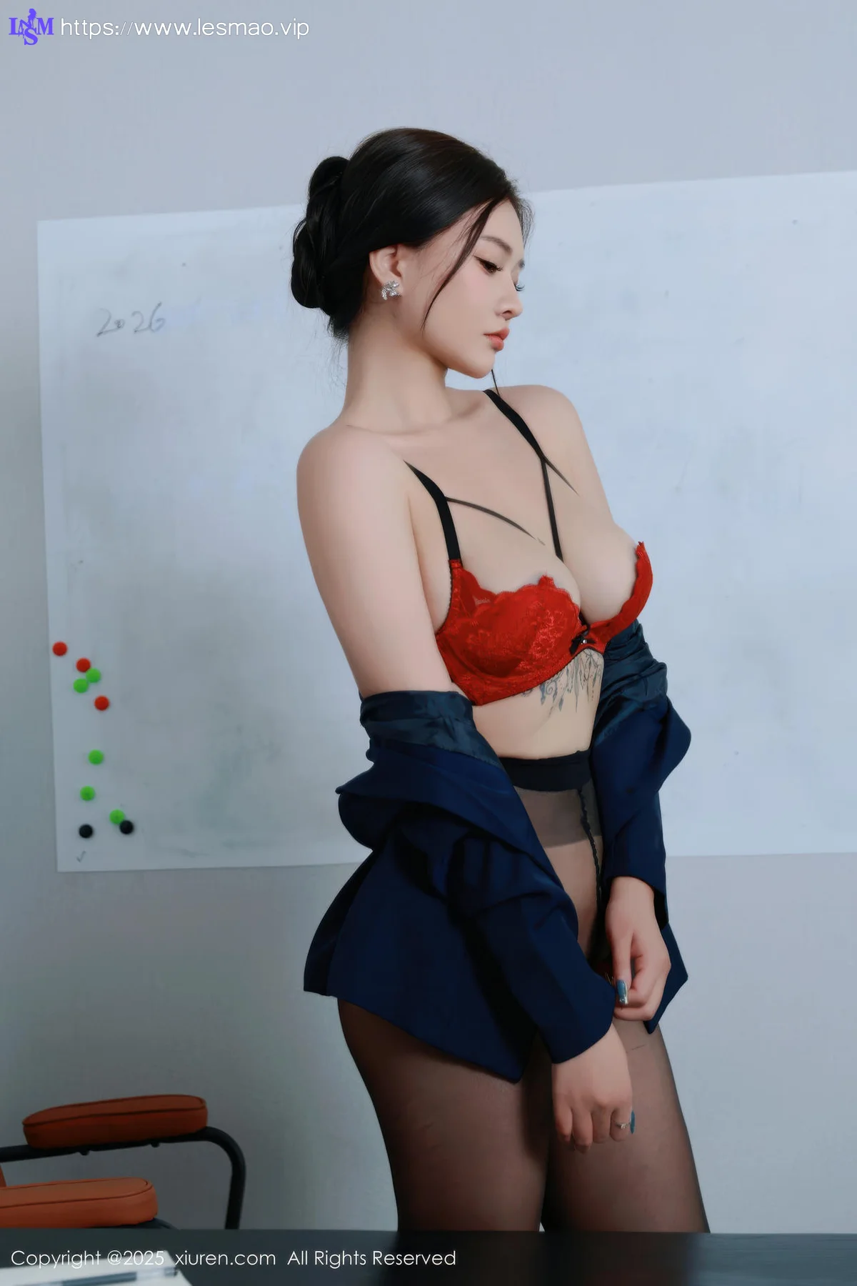 XiuRen 秀人 No.10751 娜比 深色OL服饰 - 7
