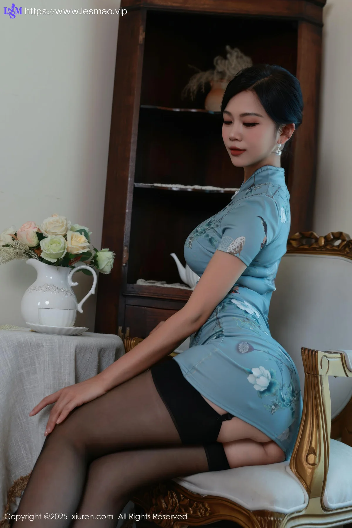 XiuRen 秀人 No.10753 玫瑰我爱你 蓝色旗袍搭配 - 4