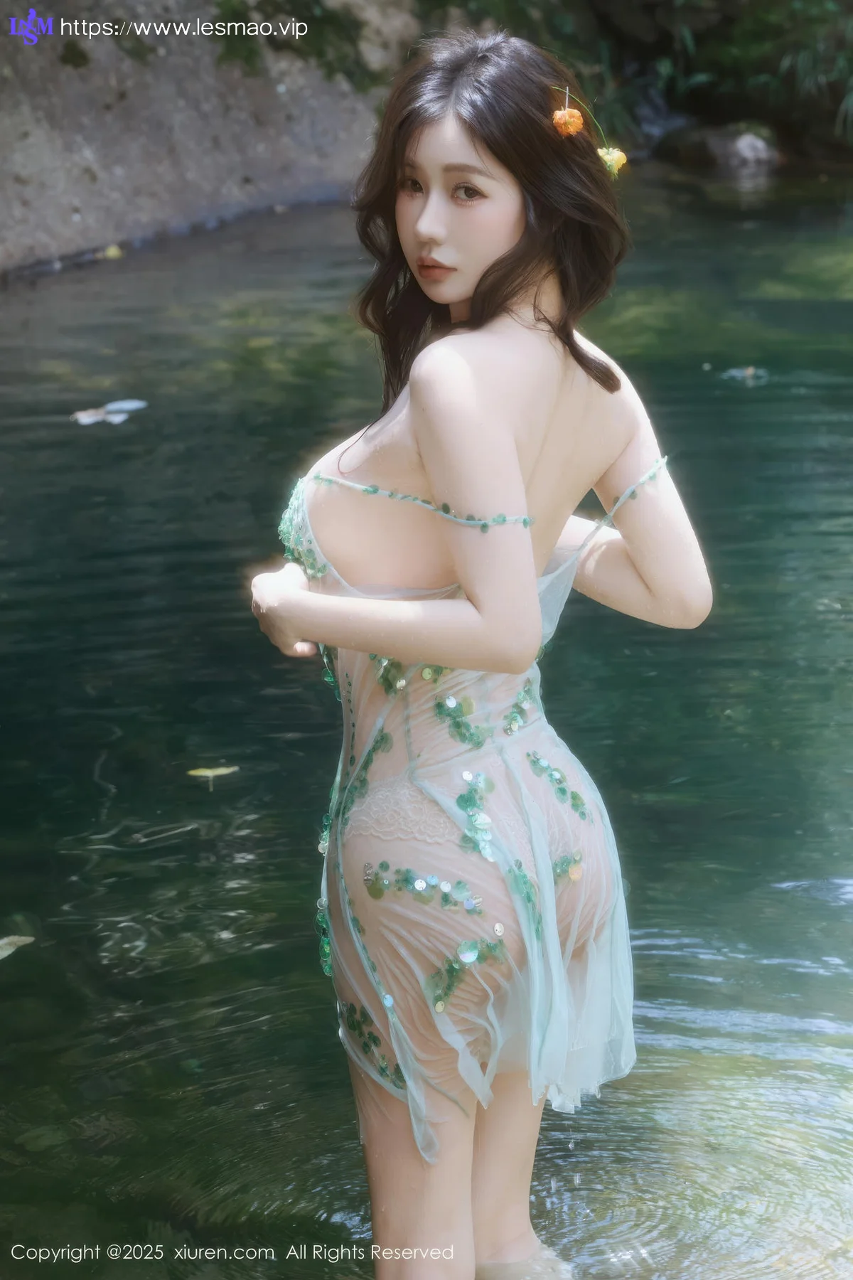 XiuRen 秀人 No.10756 尹甜甜 性感小溪亮片裙 - 2