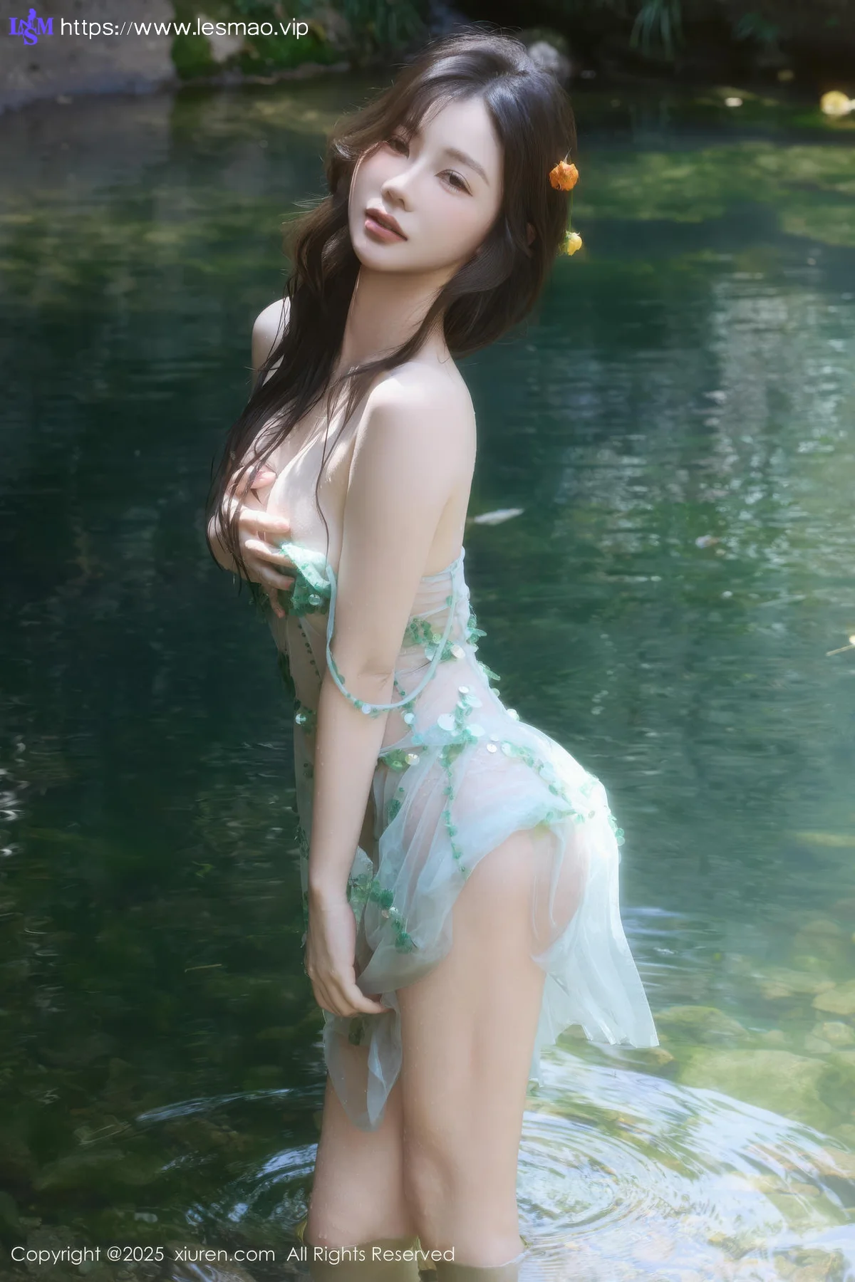 XiuRen 秀人 No.10756 尹甜甜 性感小溪亮片裙 - 8