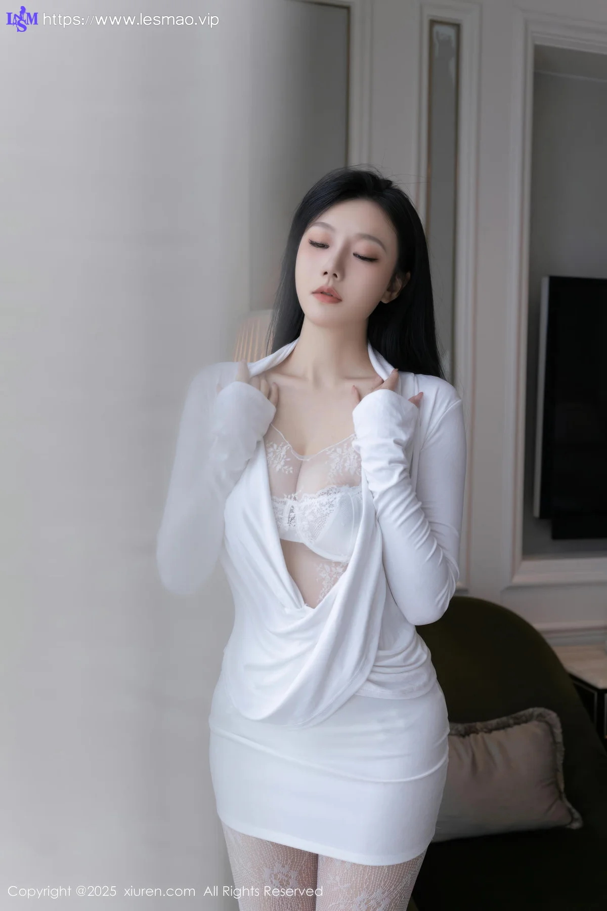 XiuRen 秀人 No.10773 安然anran 白色连衣短裙网袜 - 4