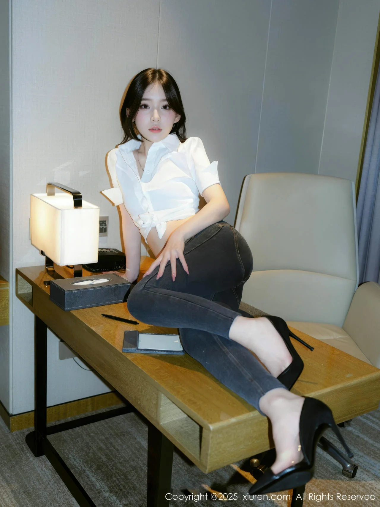 XiuRen 秀人 No.10785 汁汁 白T搭配简约长裤 - 5