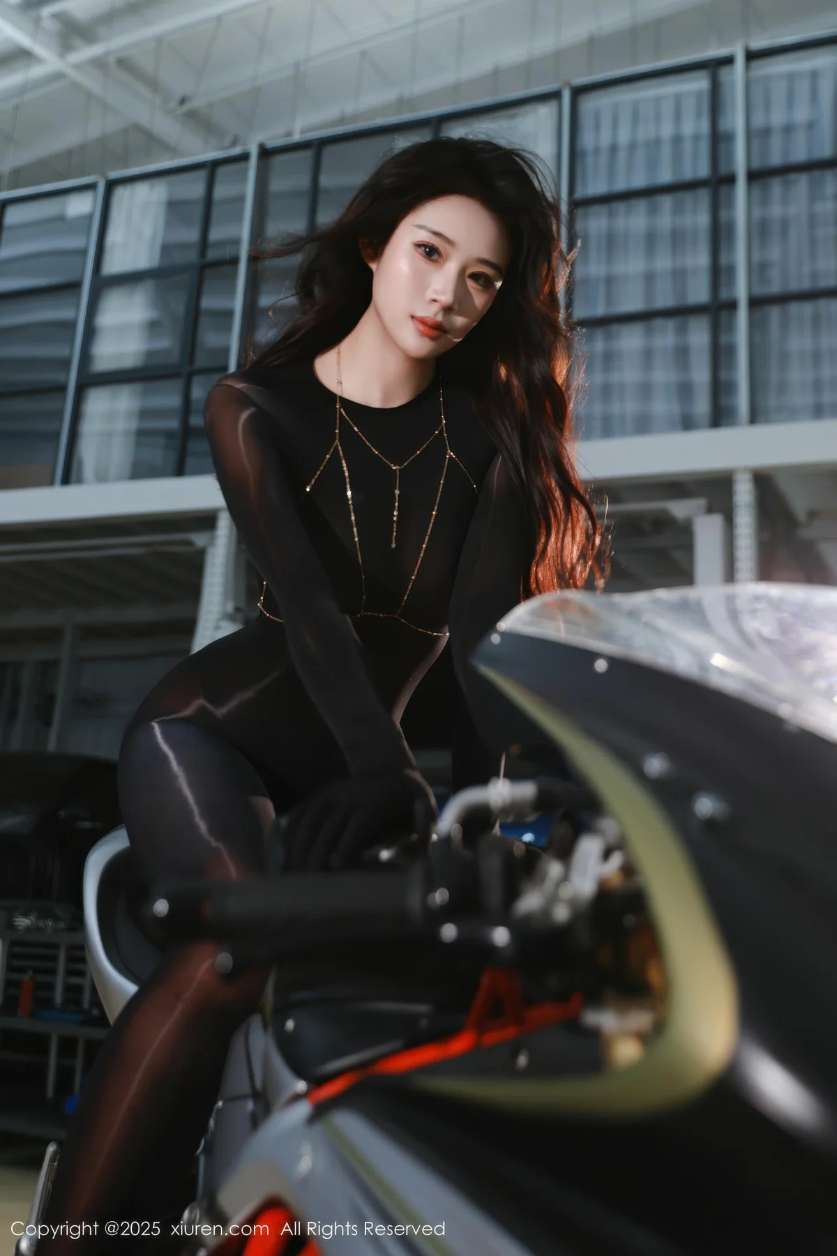 XiuRen 秀人 No.10788 南乔 杏色风衣连体丝袜 - 5