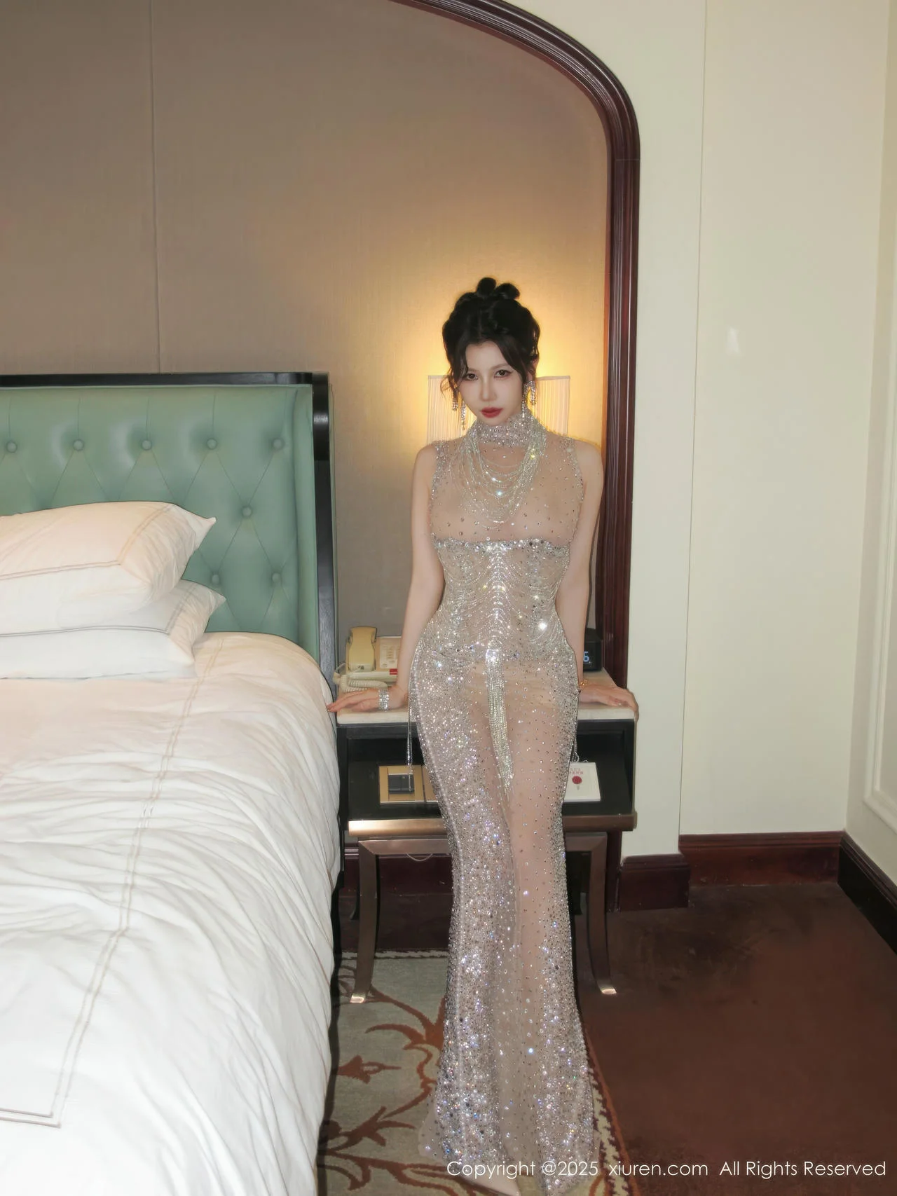 XiuRen 秀人 No.10802 尹甜甜sunny 透视闪闪礼服 - 2