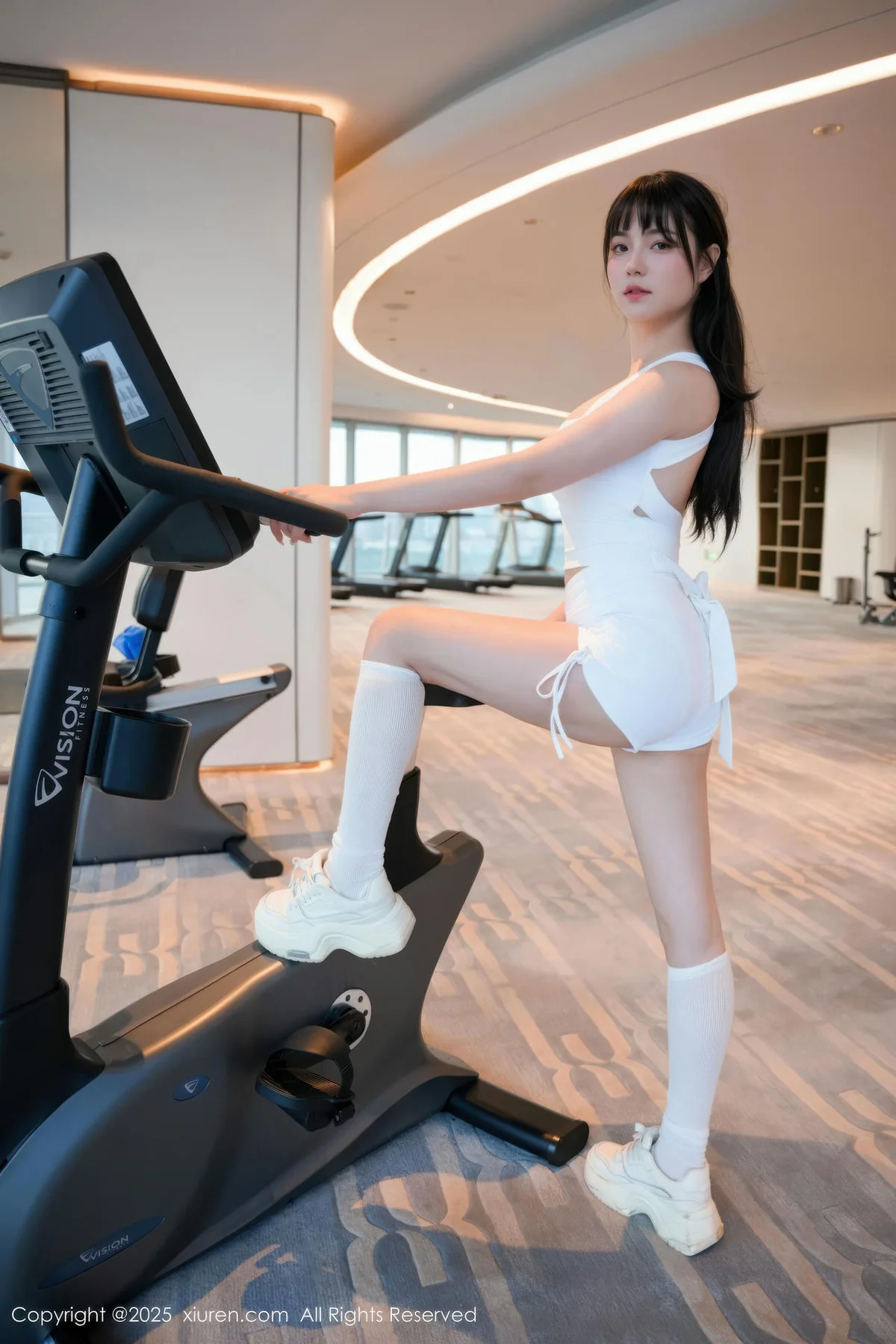 XiuRen 秀人 No.10808 软情 健身房场景拍摄 - 2