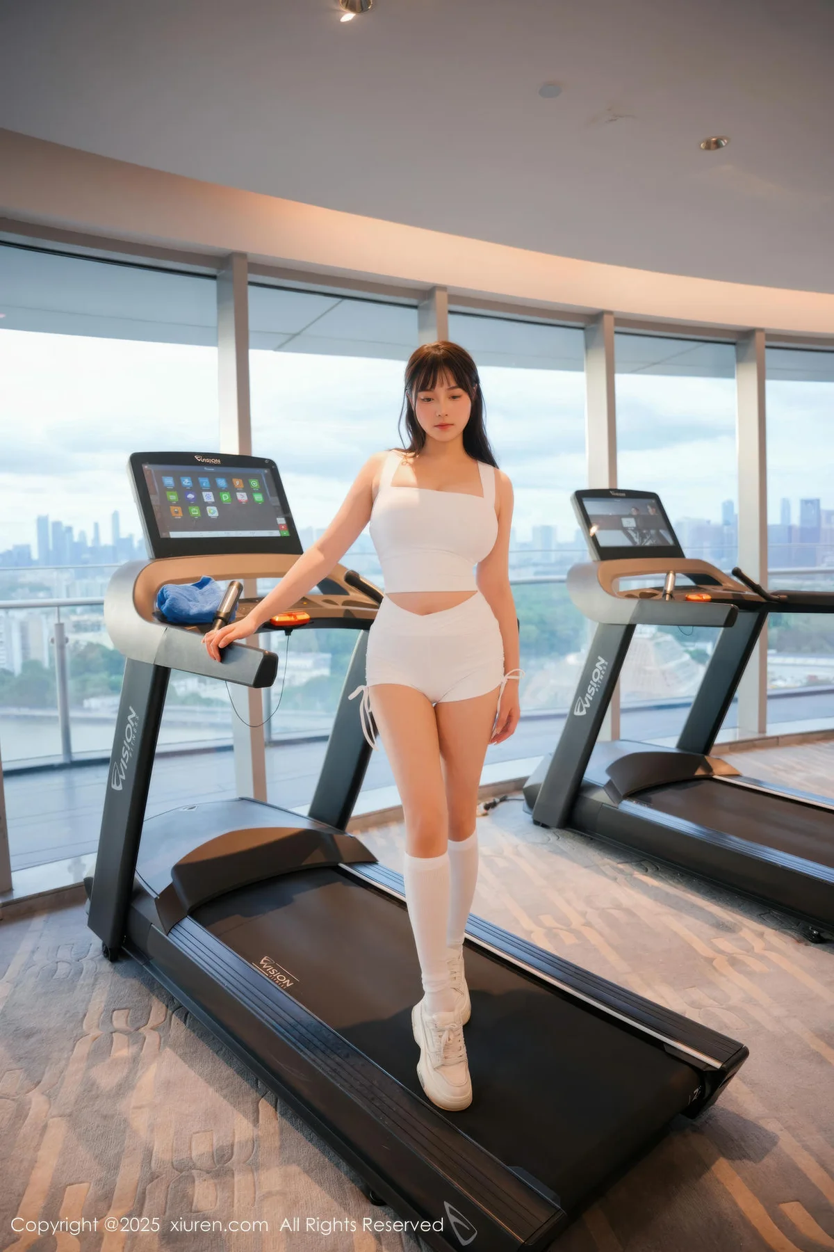 XiuRen 秀人 No.10808 软情 健身房场景拍摄 - 1