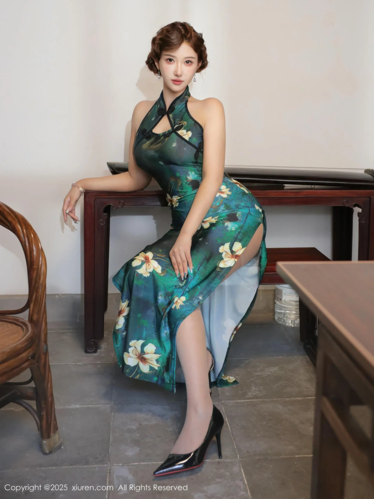 XiuRen 秀人 No.10815 金允希Yuki 绿色旗袍肉丝 - 10