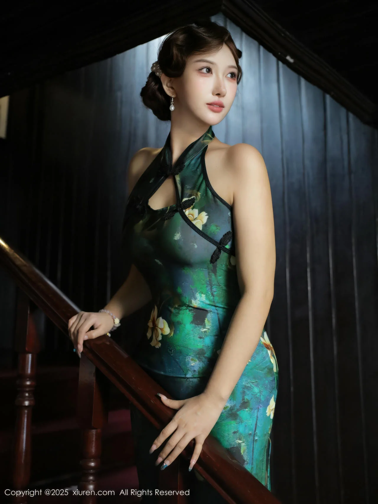 XiuRen 秀人 No.10815 金允希Yuki 绿色旗袍肉丝 - 5