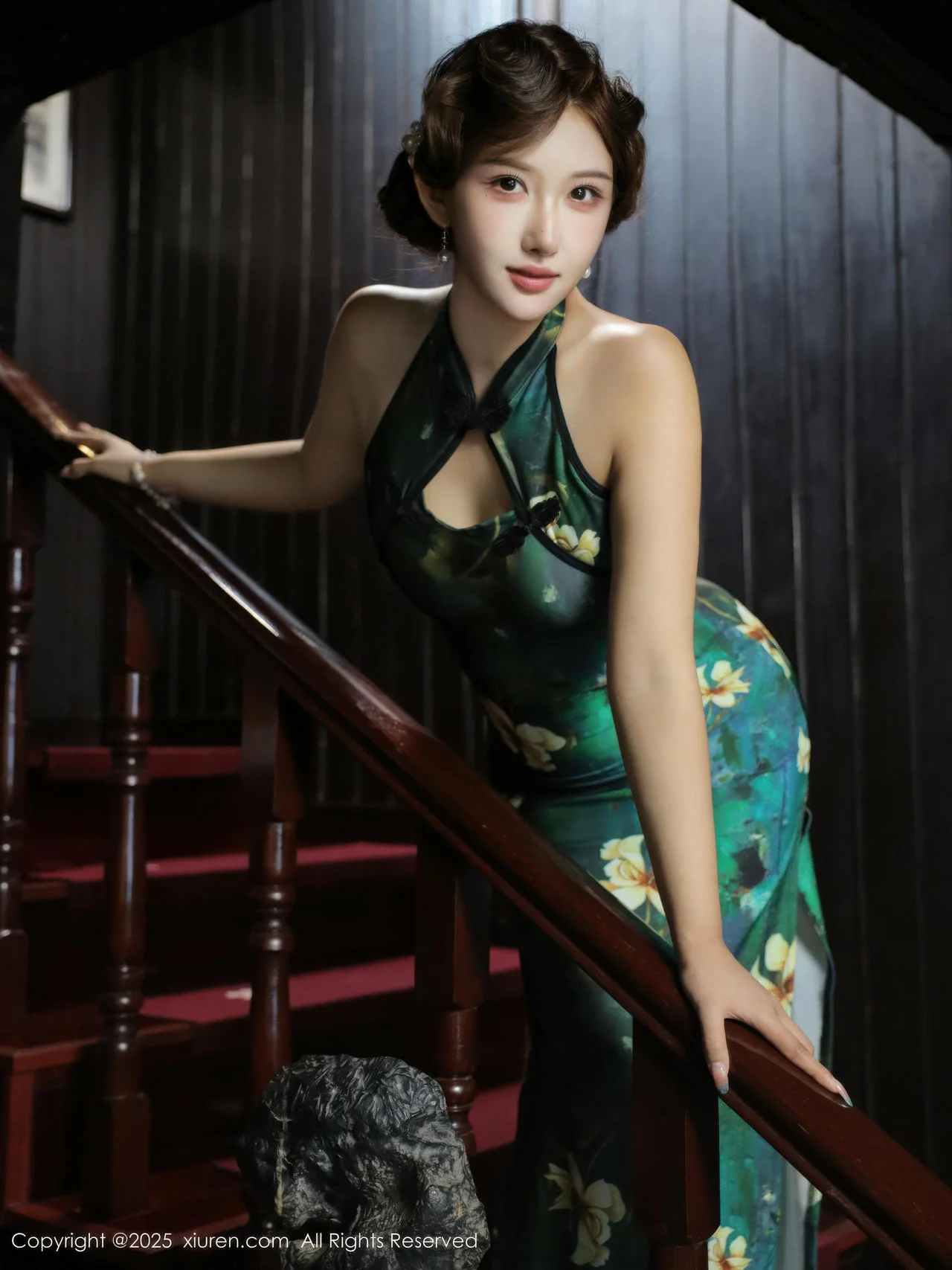 XiuRen 秀人 No.10815 金允希Yuki 绿色旗袍肉丝 - 6