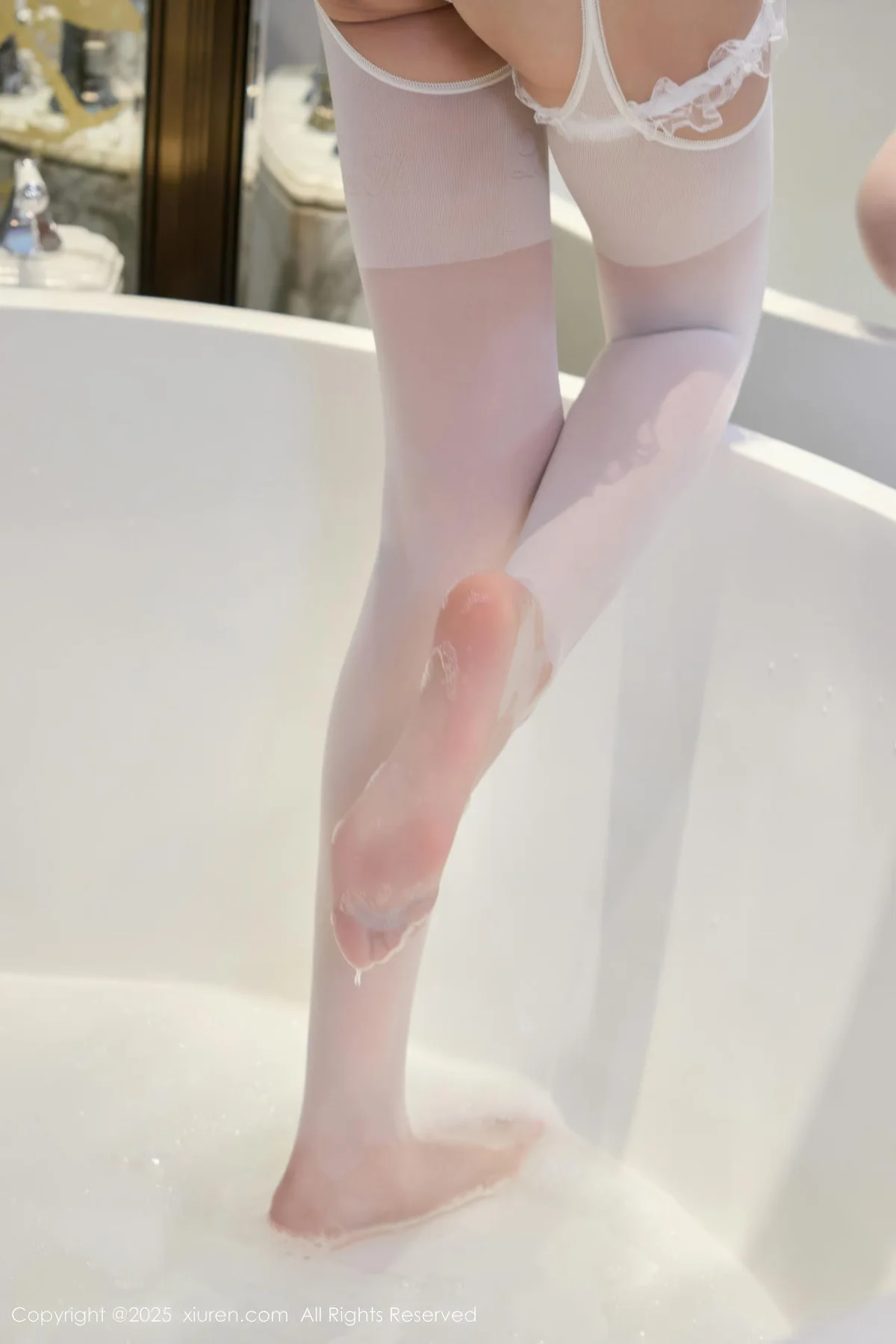 XiuRen 秀人 No.10827 玥儿玥er 萝莉女仆装扮 - 10