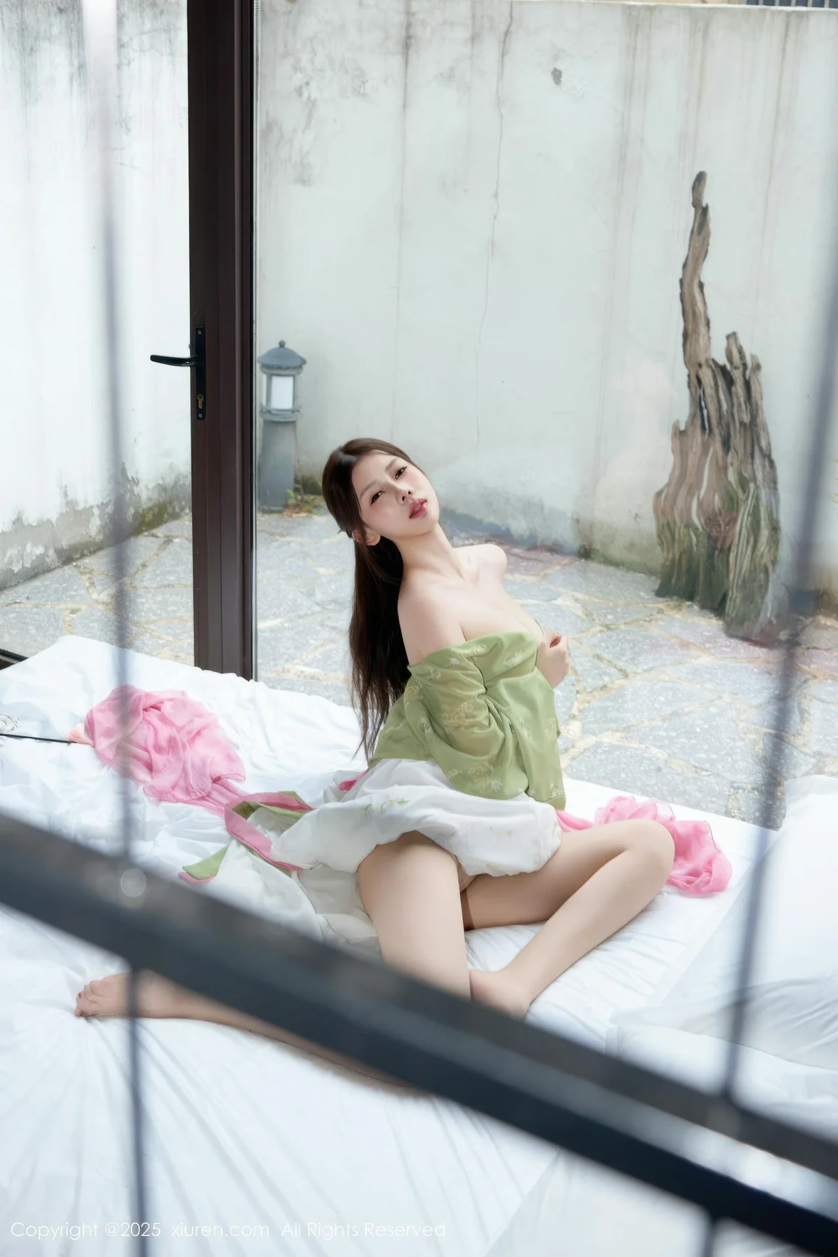 XiuRen 秀人 No.10834 尹甜甜sunny 中秋主题拍摄汉服装扮 - 4