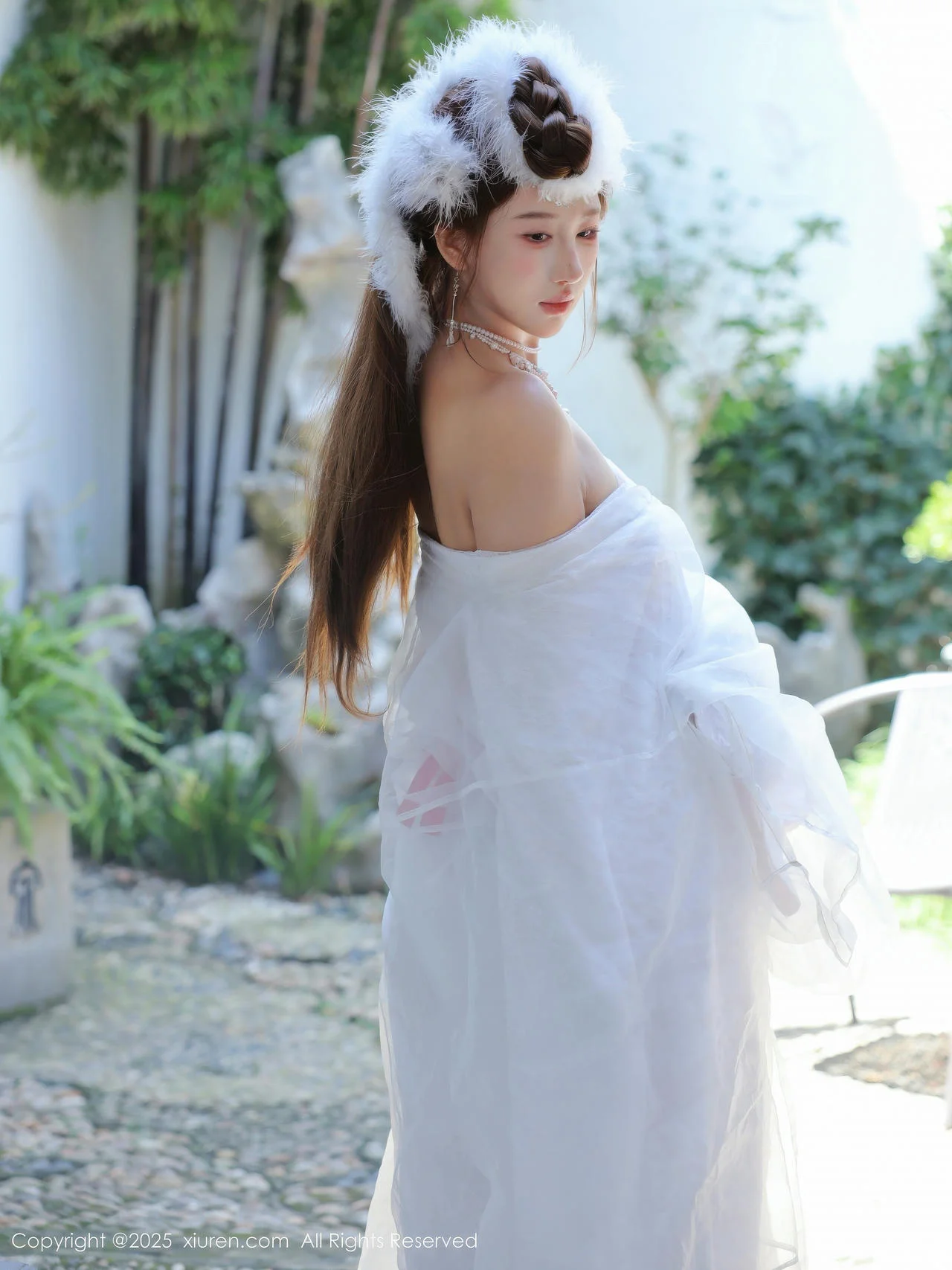 XiuRen 秀人 No.10843 金允希Yuki 白色锦毛鼠装扮 - 5