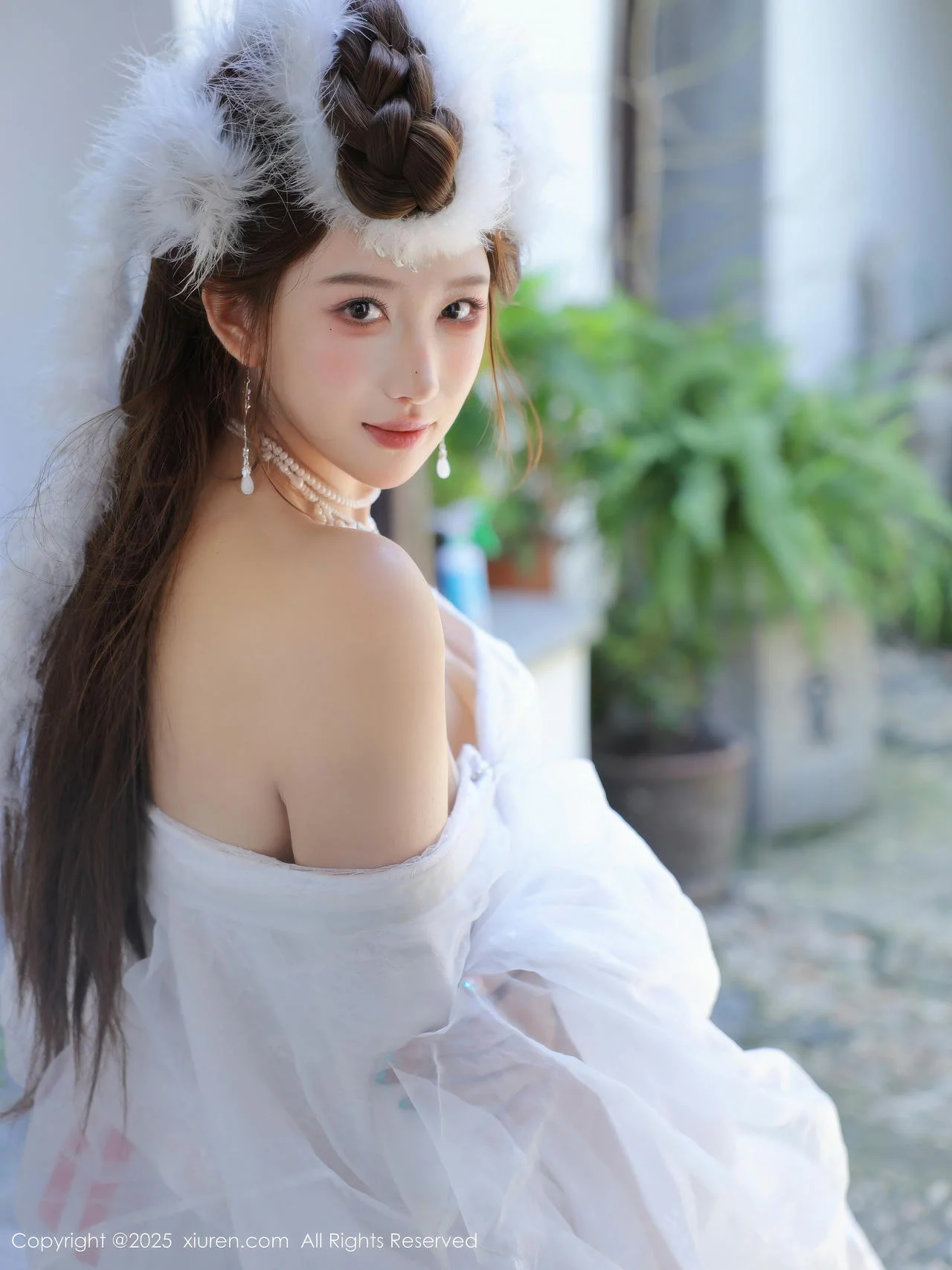 XiuRen 秀人 No.10843 金允希Yuki 白色锦毛鼠装扮 - 2