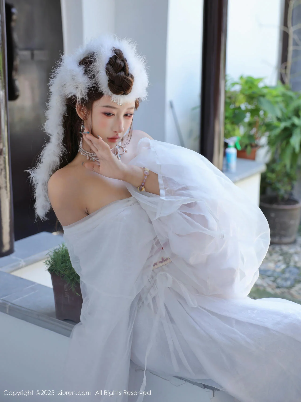 XiuRen 秀人 No.10843 金允希Yuki 白色锦毛鼠装扮 - 8