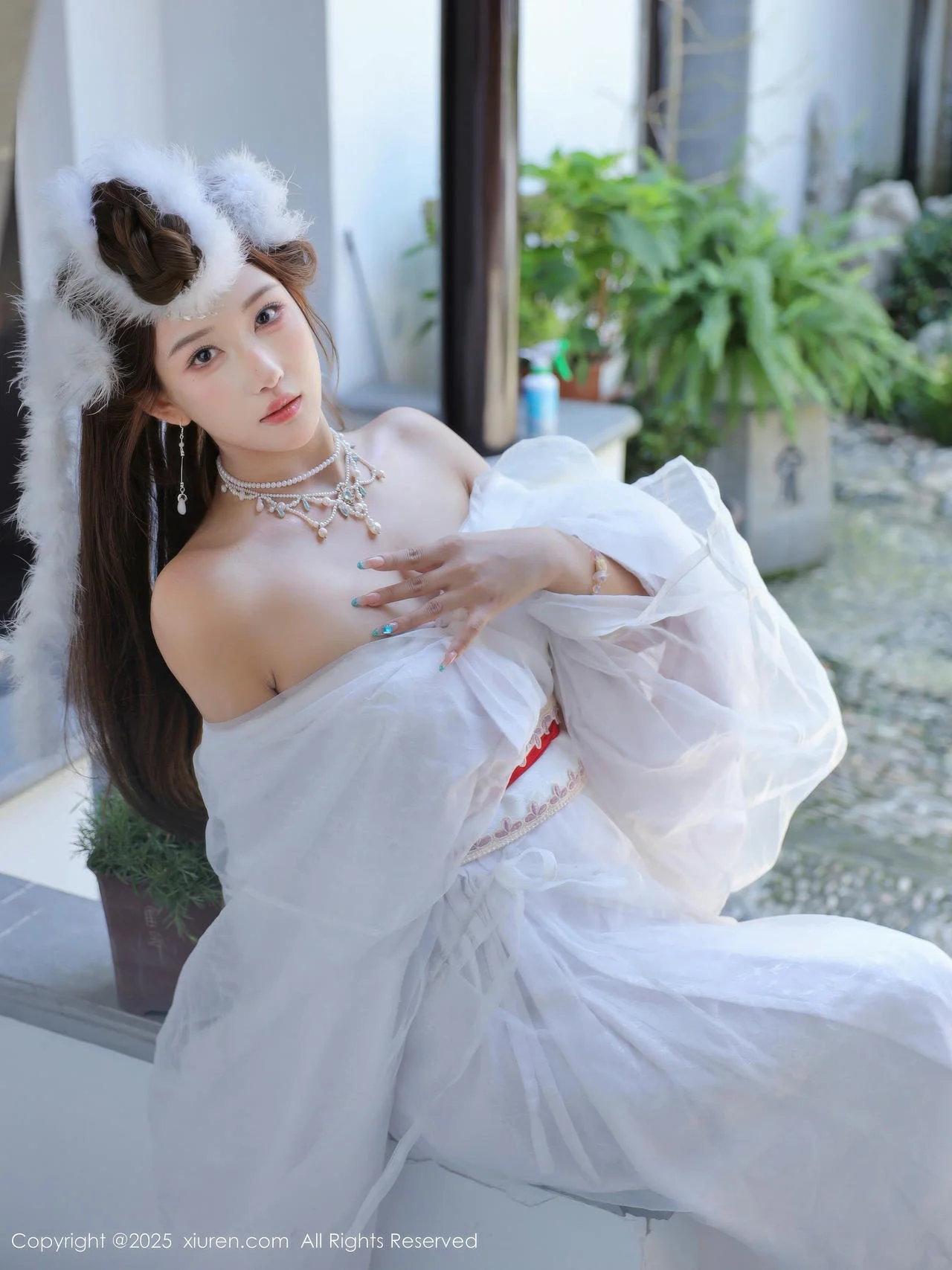 XiuRen 秀人 No.10843 金允希Yuki 白色锦毛鼠装扮 - 10